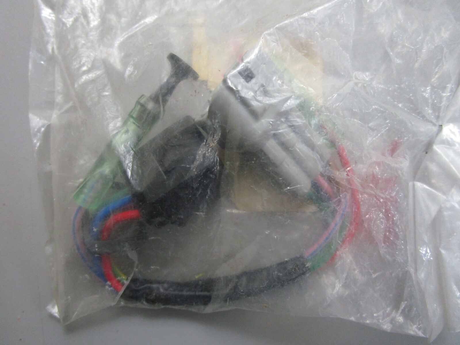 *NEW OEM* 0810 Suzuki Wire Adapter 36661-94600