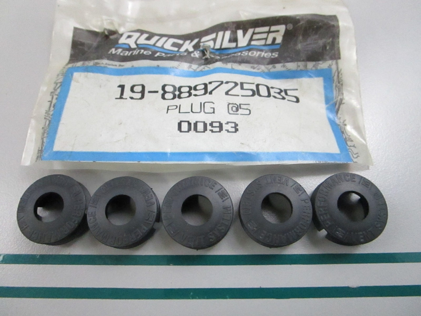 NEW OEM (LOT OF 5) 19-889725035 Mercury Quicksilver Plug 0810