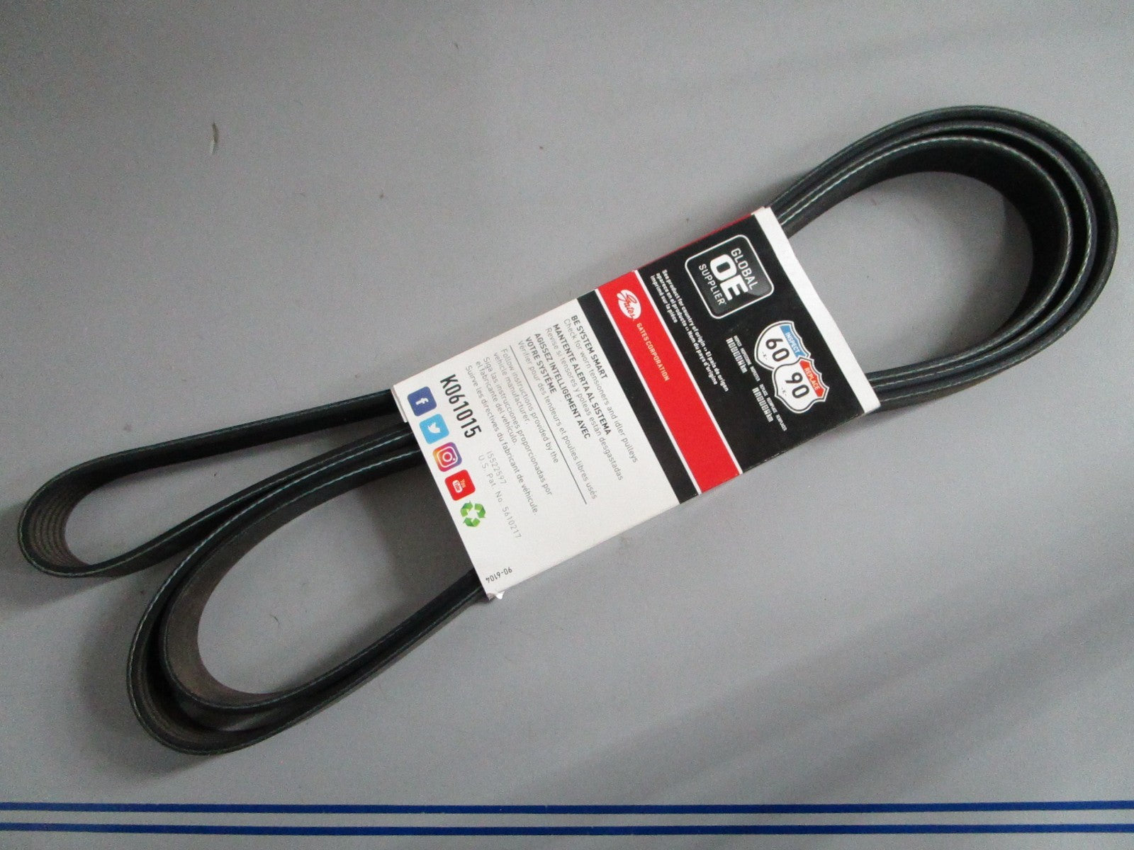 NEW K061015 Gates Micro-V Serpentine Belt 0820