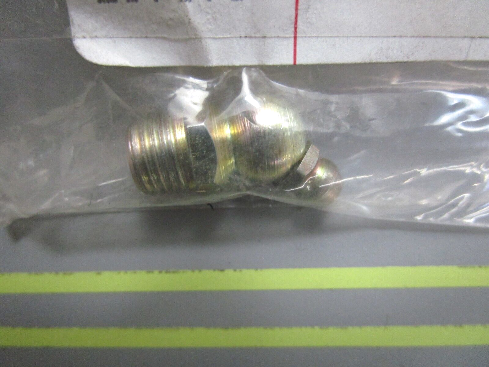 *NEW OEM* 0810 Volvo Penta Lubricating Nipple 914169