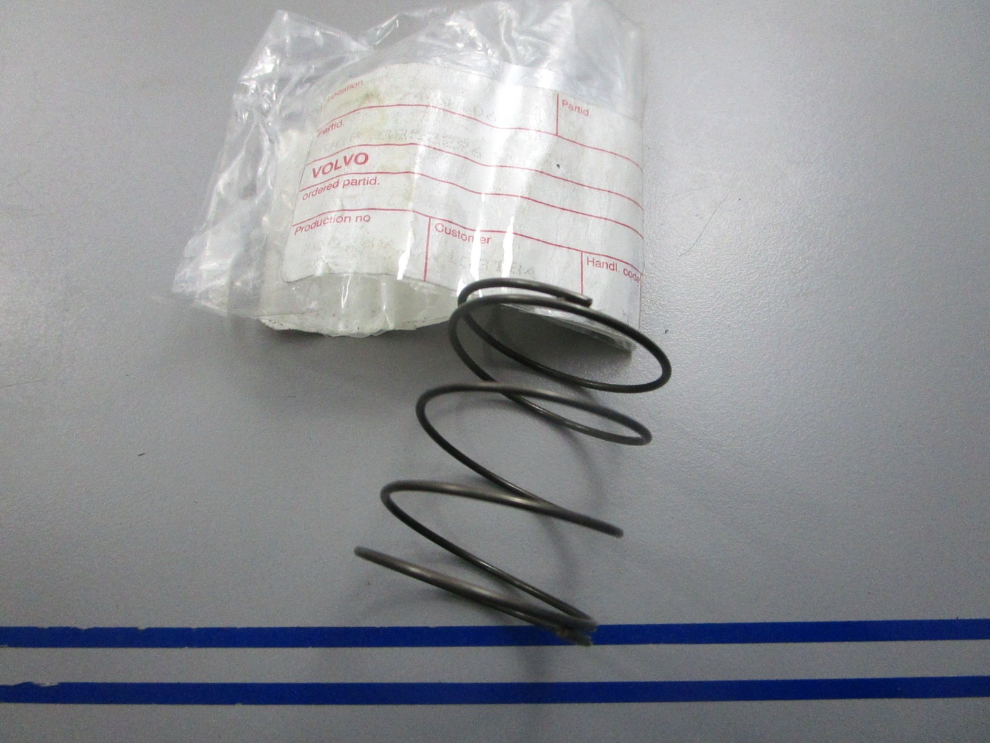 NEW OEM 3852296 Volvo Penta Spring 0810