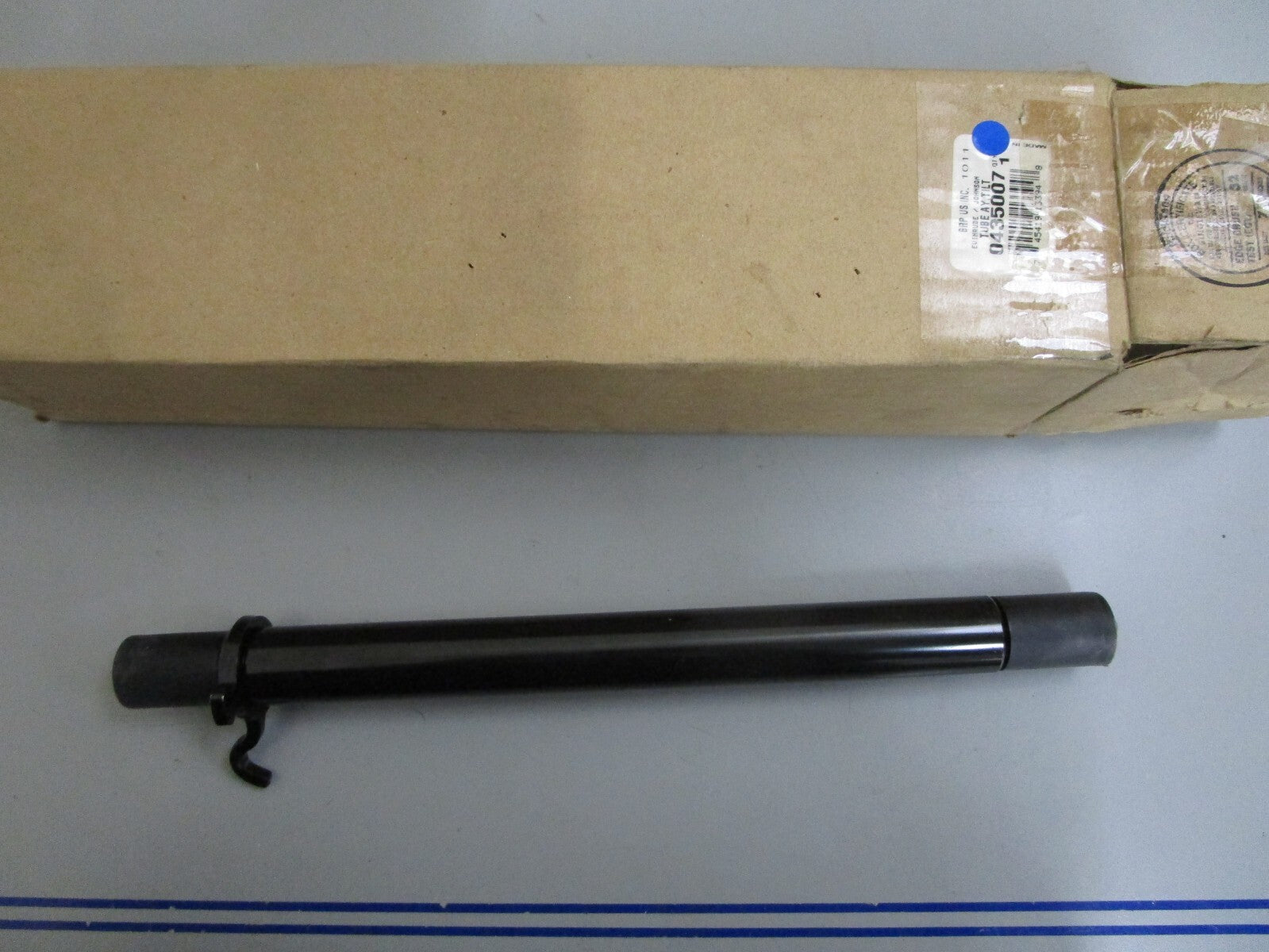 *NEW OEM* 0820 OMC Johnson Evinrude Tilt Tube Ay 435007 0435007