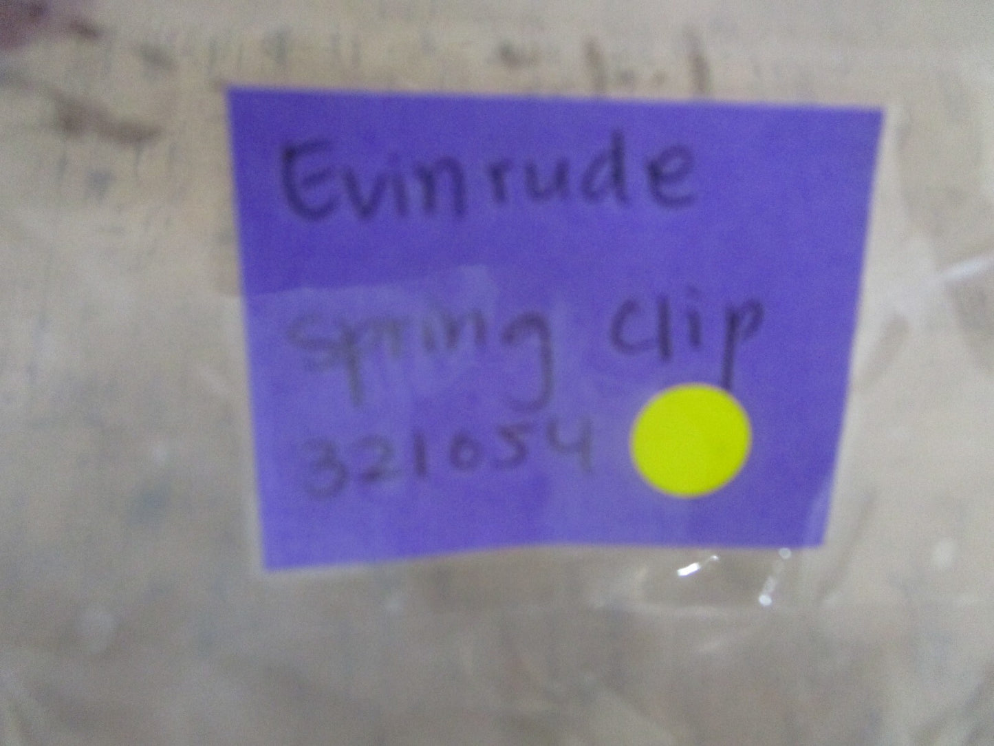 *NEW OEM* 0750 OMC Johnson Evinrude SPRING CLIP 321054 0321054