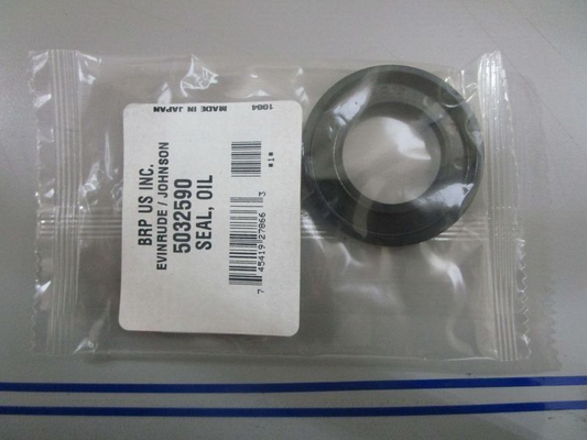 *NEW OEM* 0770 OMC Johnson Evinrude Oil Seal 5032590 05032590