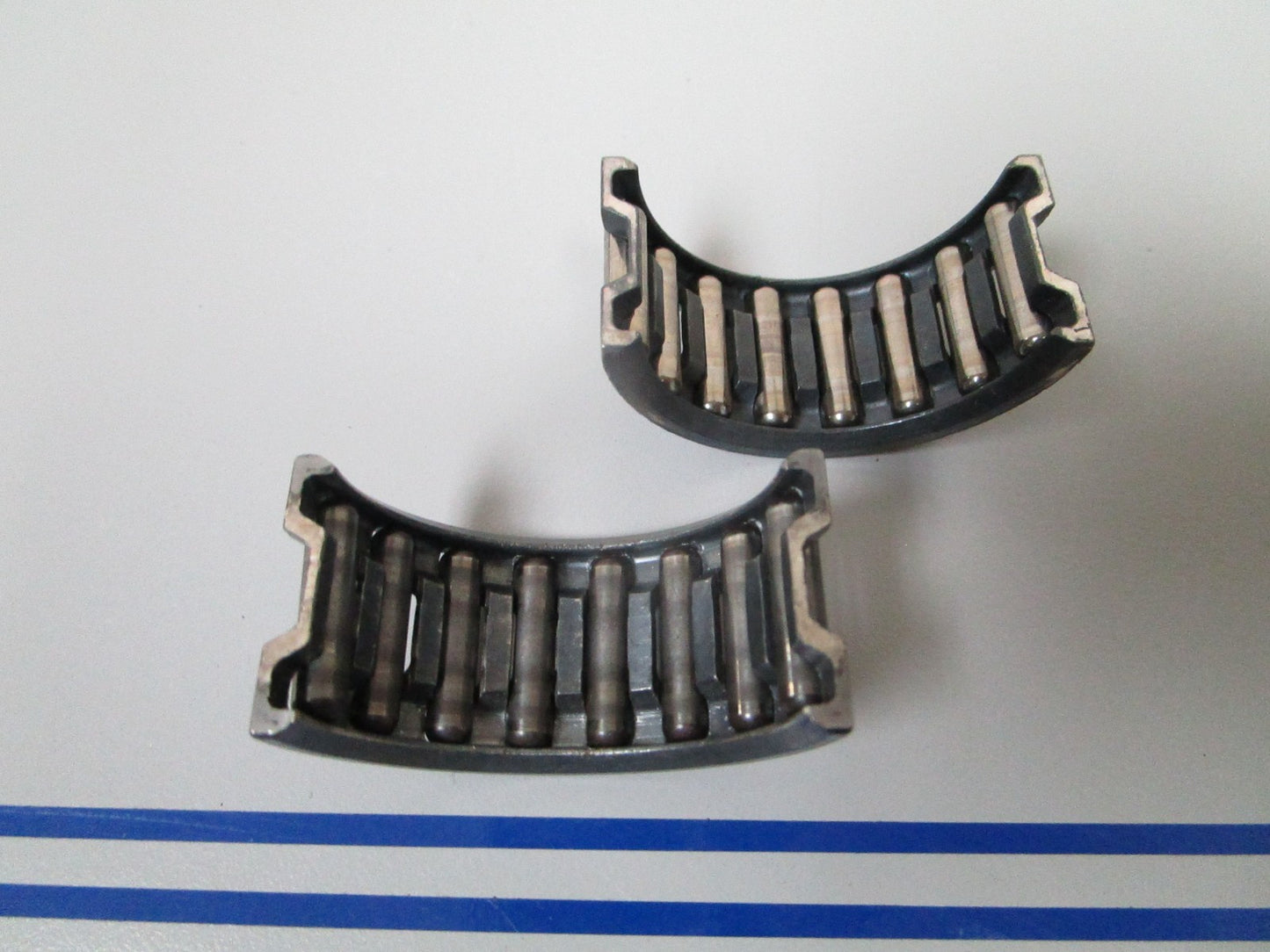 NEW OEM 396041 0396041 OMC Johnson Evinrude Rod Bearing Set 0720