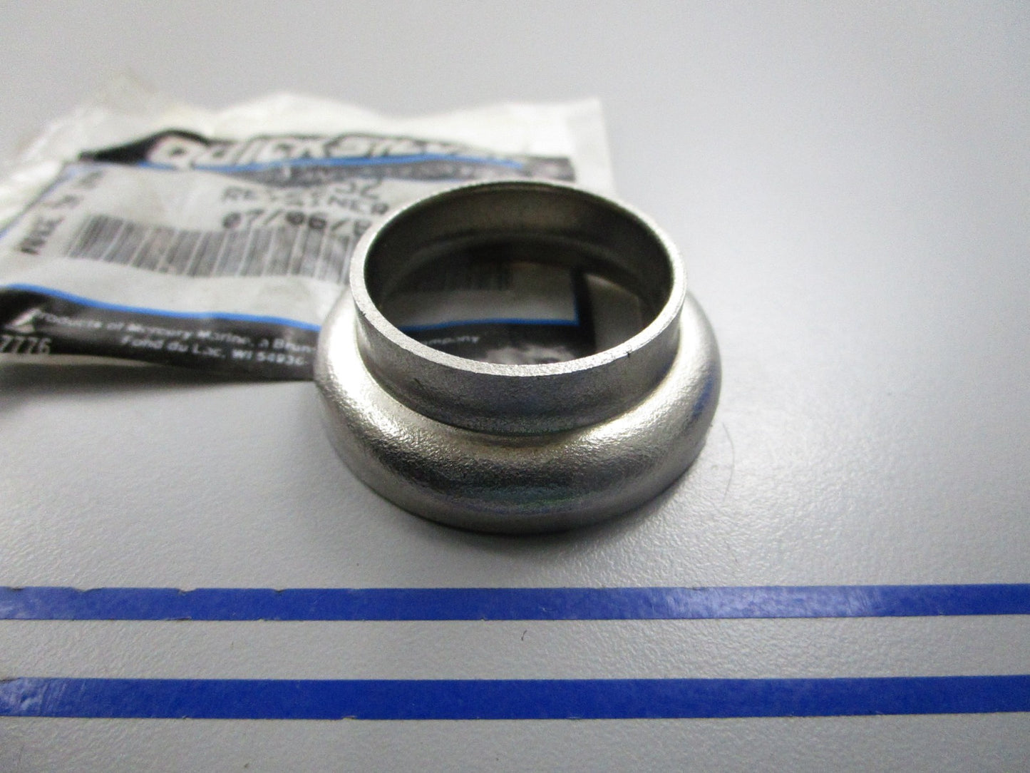 NEW OEM 72252 Mercury Quicksilver Retainer 0810