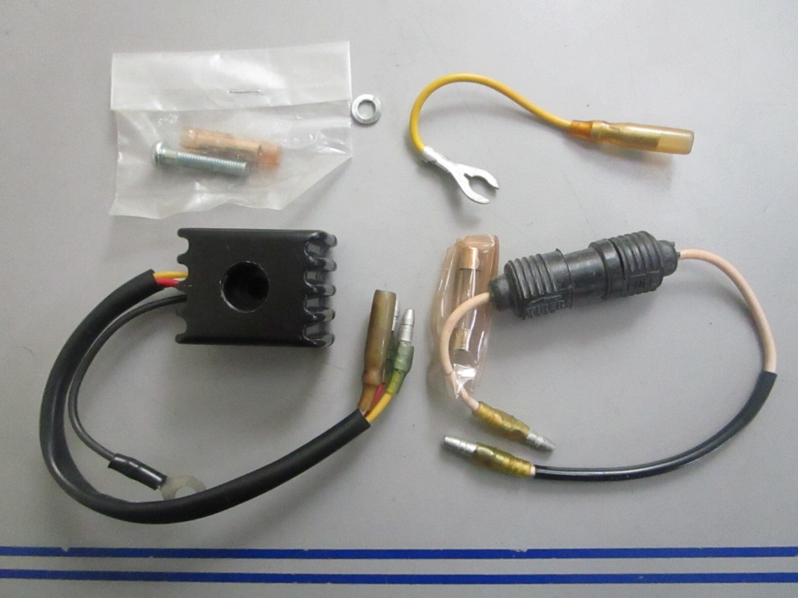 *NEW OEM* 0820 Suzuki Rectifier 32801-93901