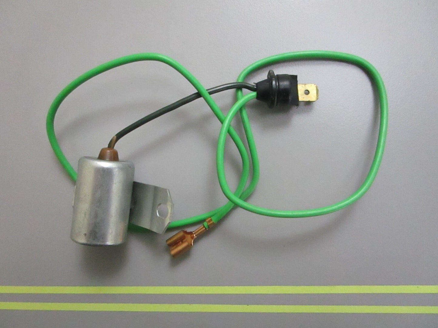 *NEW OEM* 0810 Volvo Penta Condenser 243653