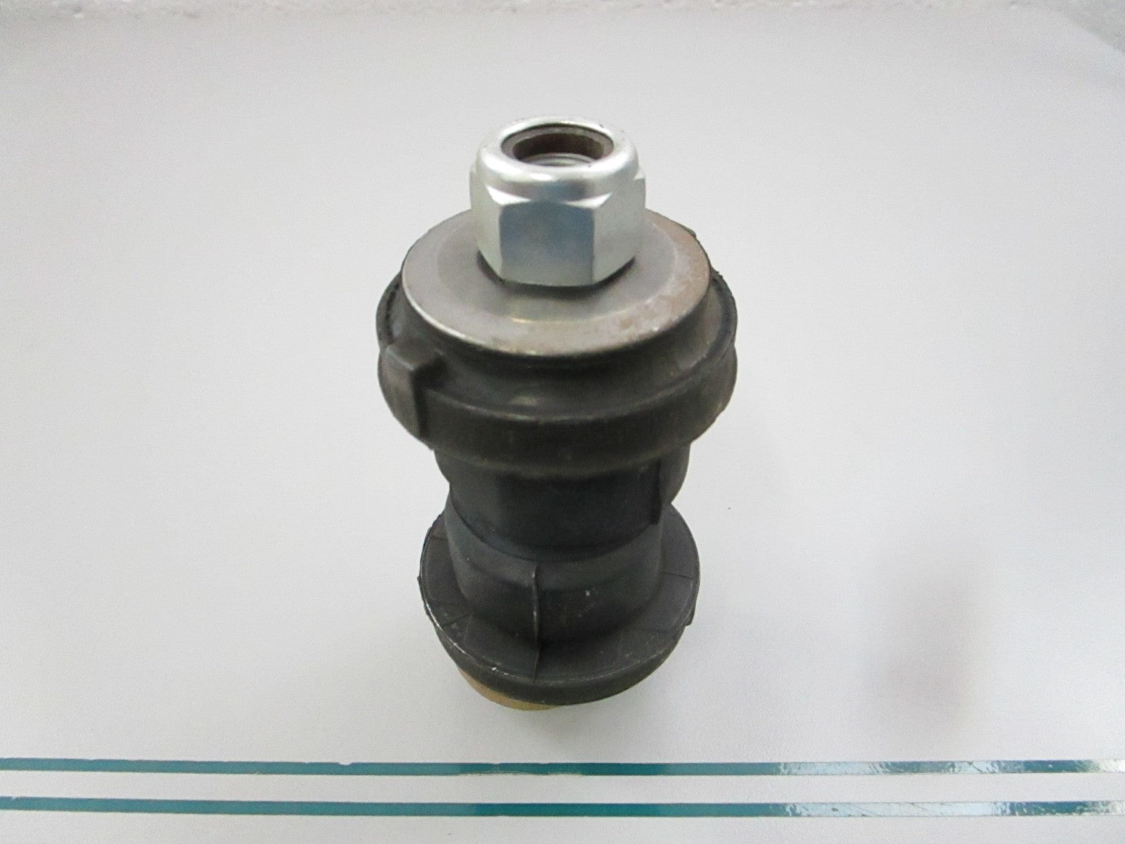 NEW OEM 1263300075 Mercedes-Benz Arm Bushing Kit 0810