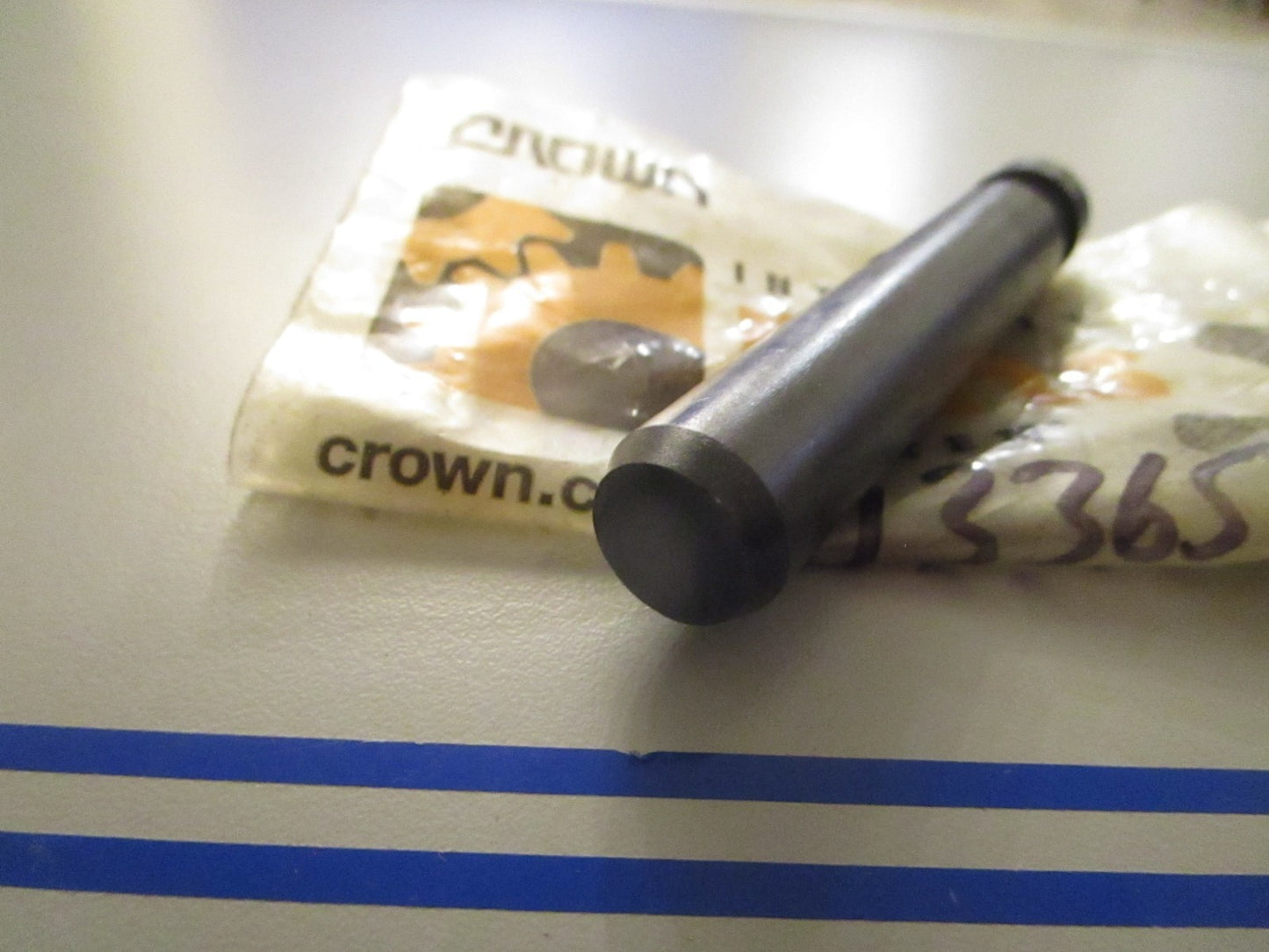 NEW OEM 113365 Crown Shaft Roller 0720