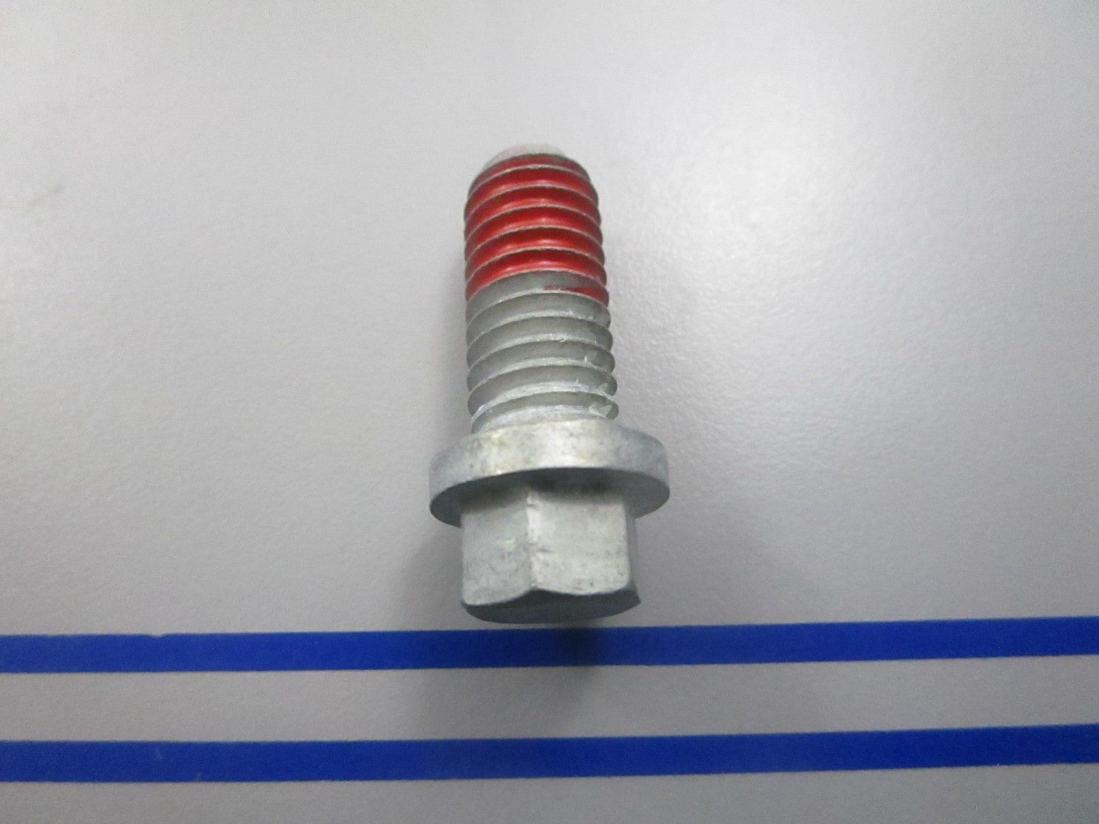 NEW OEM 313715 0313715 OMC Johnson Evinrude Trim Tab Screw 0810