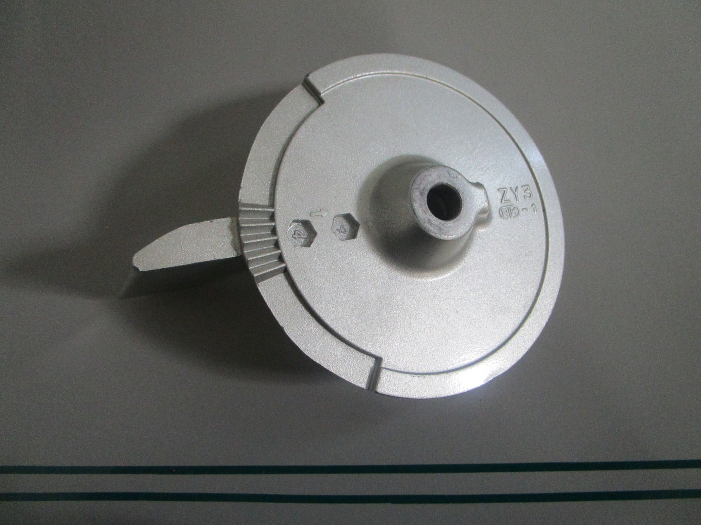 NEW OEM 41107-ZY3-000ZA Honda Anode 0820