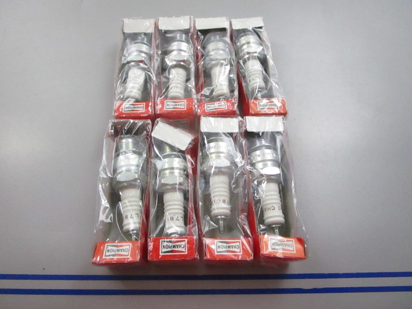 NEW (LOT OF 8) L78C Champion Spark Plug 0810