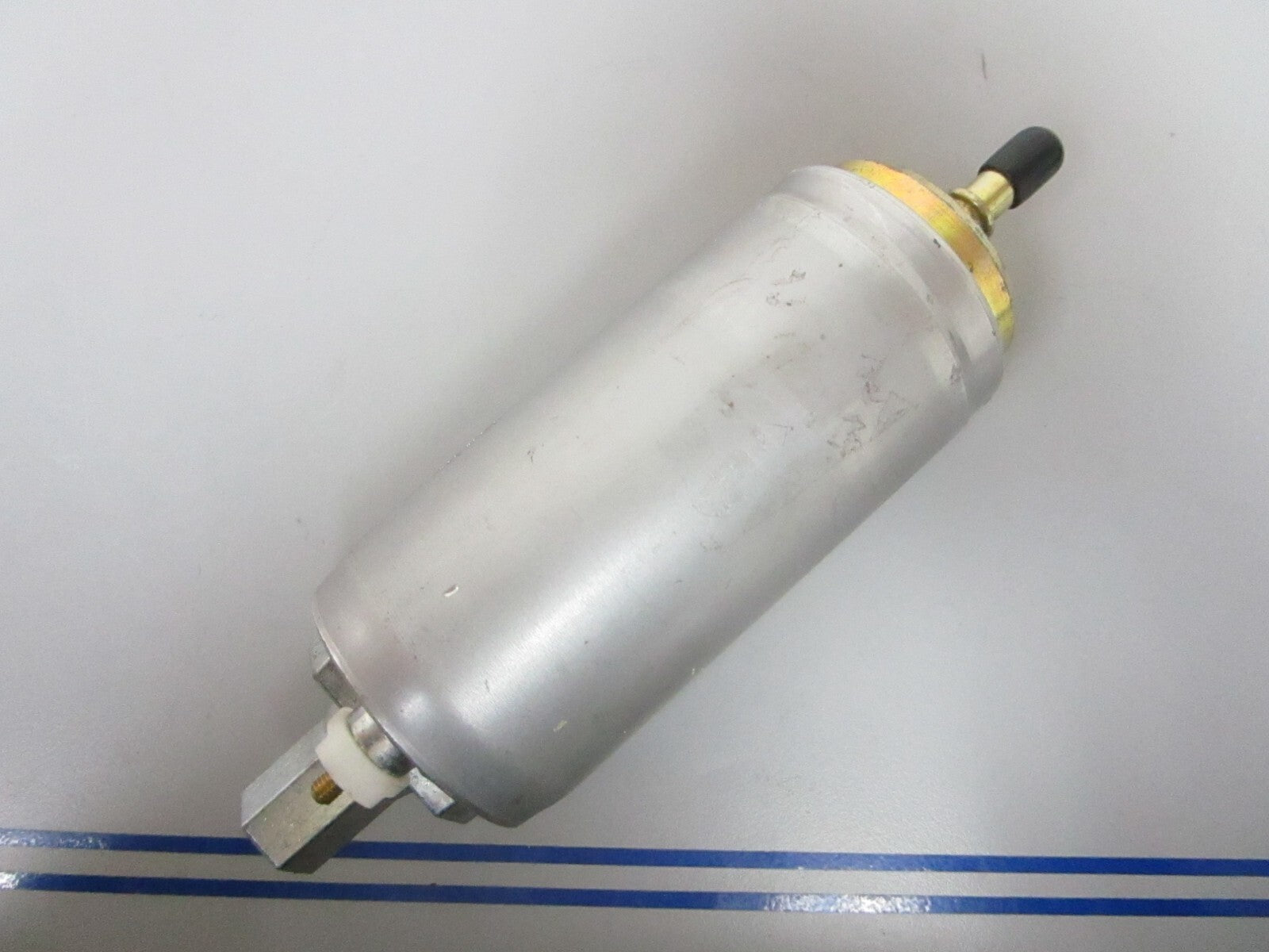 *NEW* 0810 Carter Electric Fuel Pump P74221 (10K22A241)