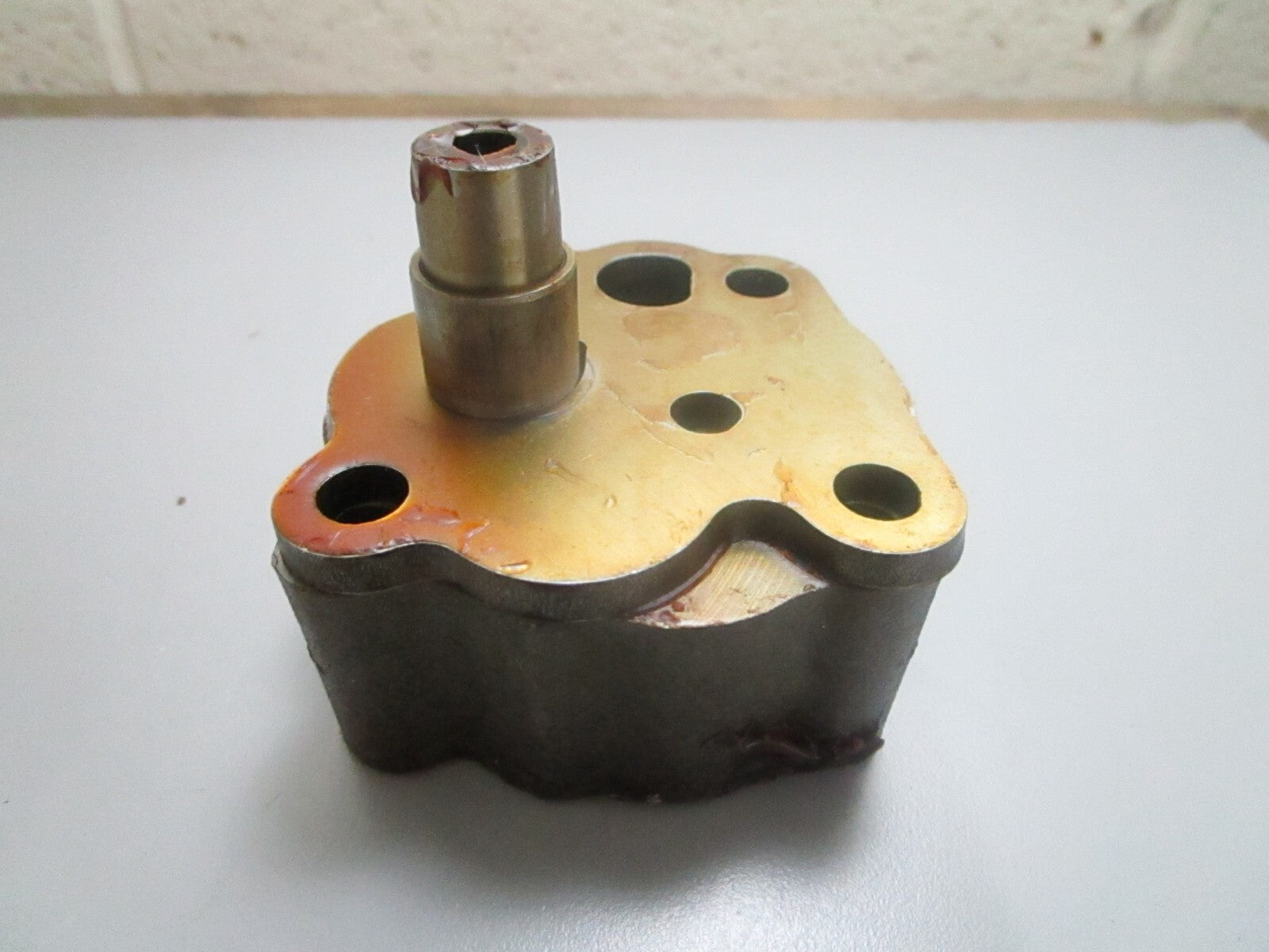 *NEW OEM* 0820 Cummins Oil Pump C0120120701