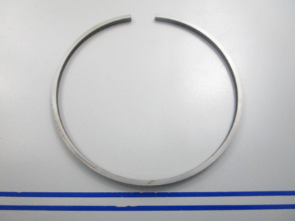 NEW OEM 323749 0323749 OMC Johnson Evinrude Ring 0810
