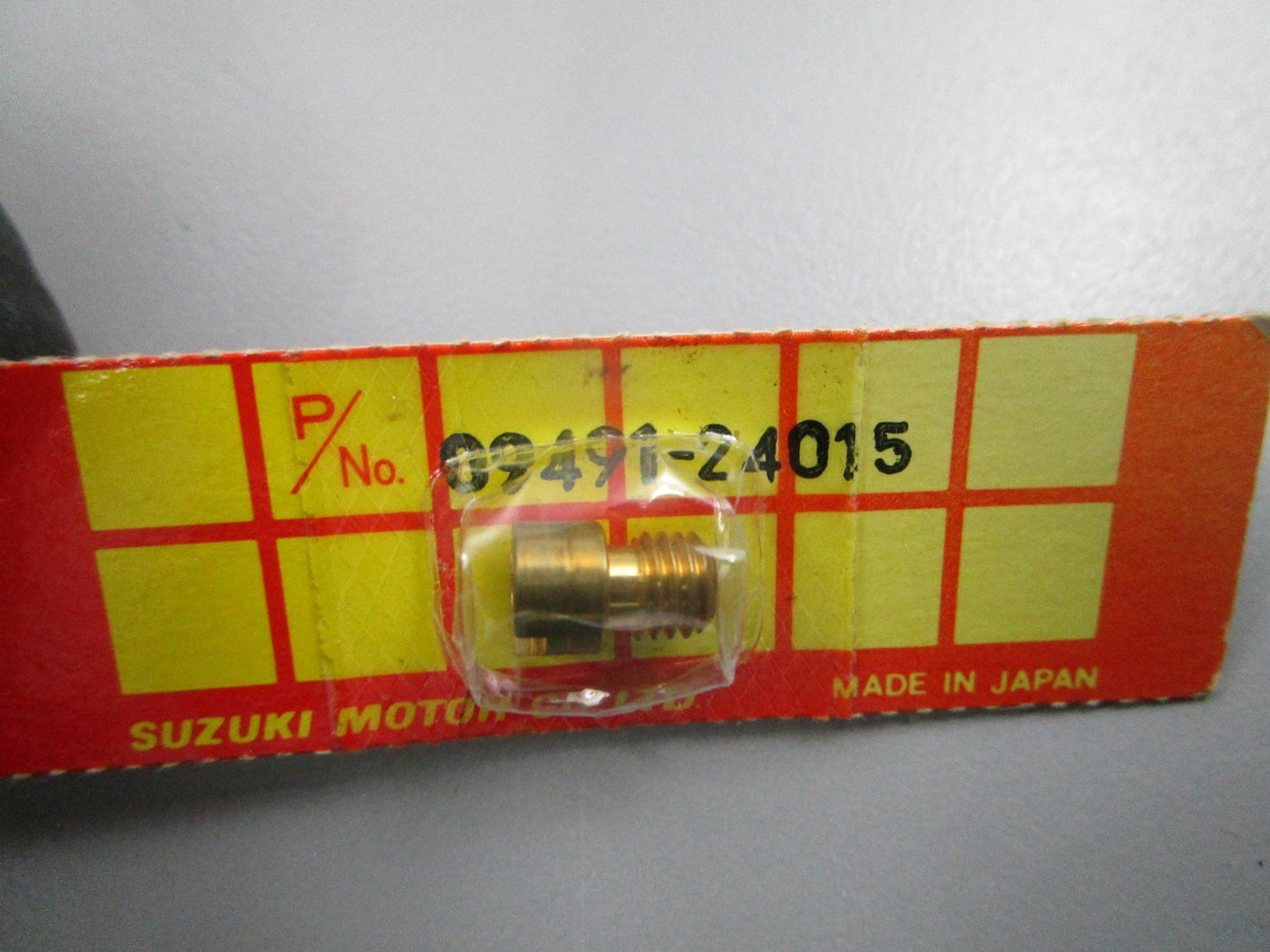NEW OEM Suzuki 09491-24015 (122.5) Main Jet 0810