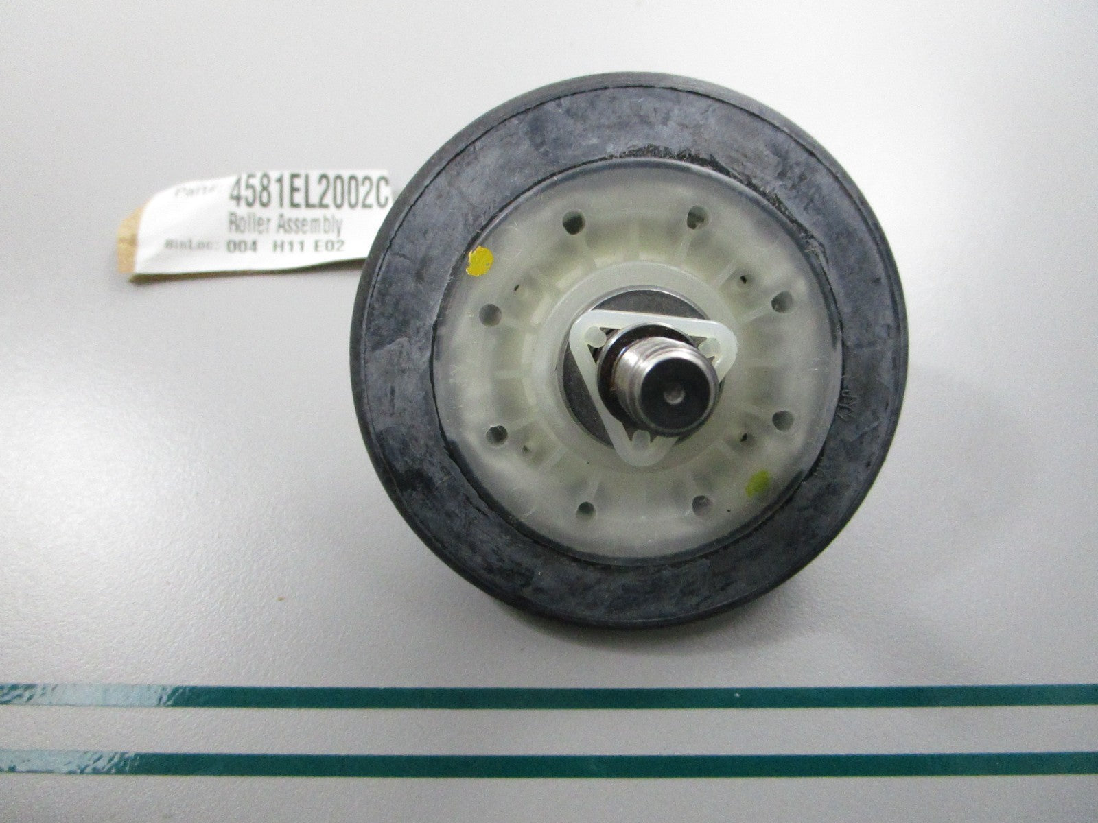 NEW OEM 4581EL2002C LG Roller Assembly 0810