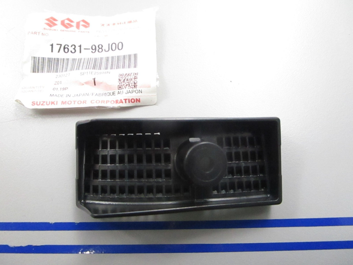 *NEW OEM* 0810 Suzuki Port Side Water Filter 17631-98J00
