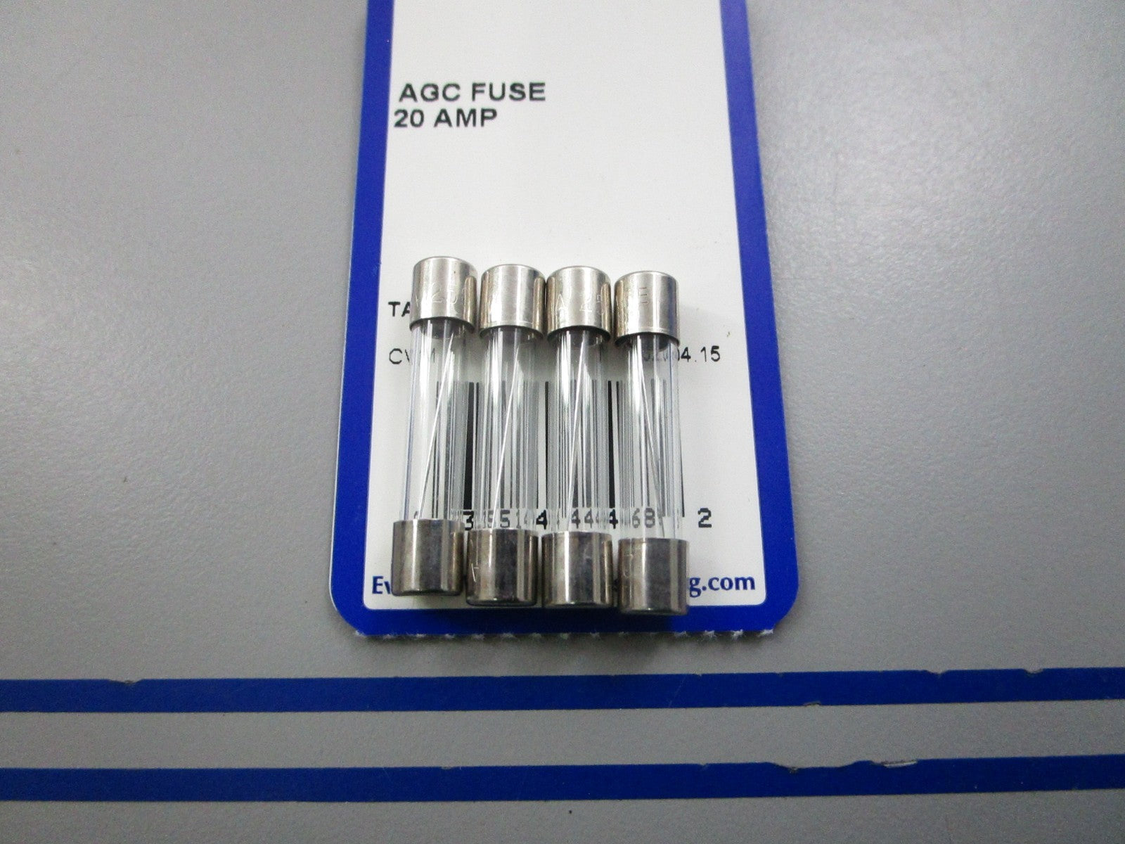 NEW (LOT OF 4) 444120-1 Sea-Dog 20 AMP AGC Fuse 0810
