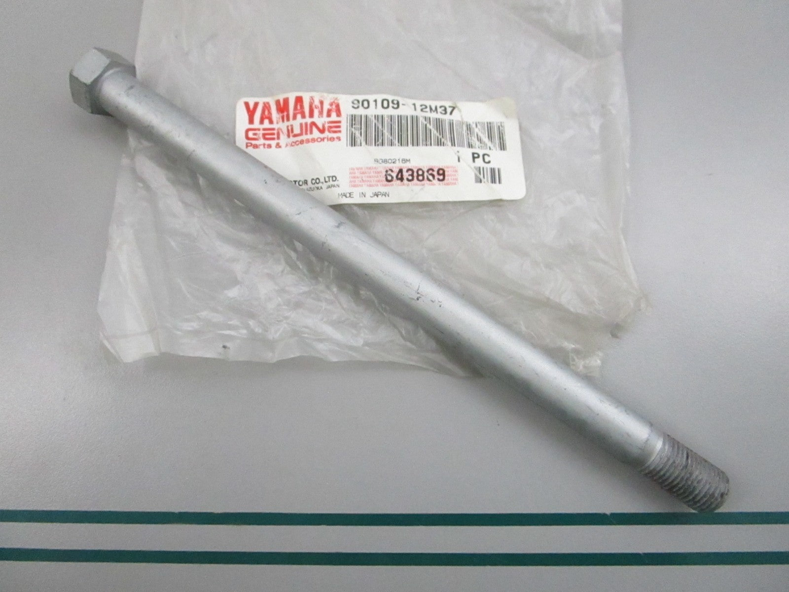 NEW OEM 90109-12M37-00 Yamaha Bolt 0810
