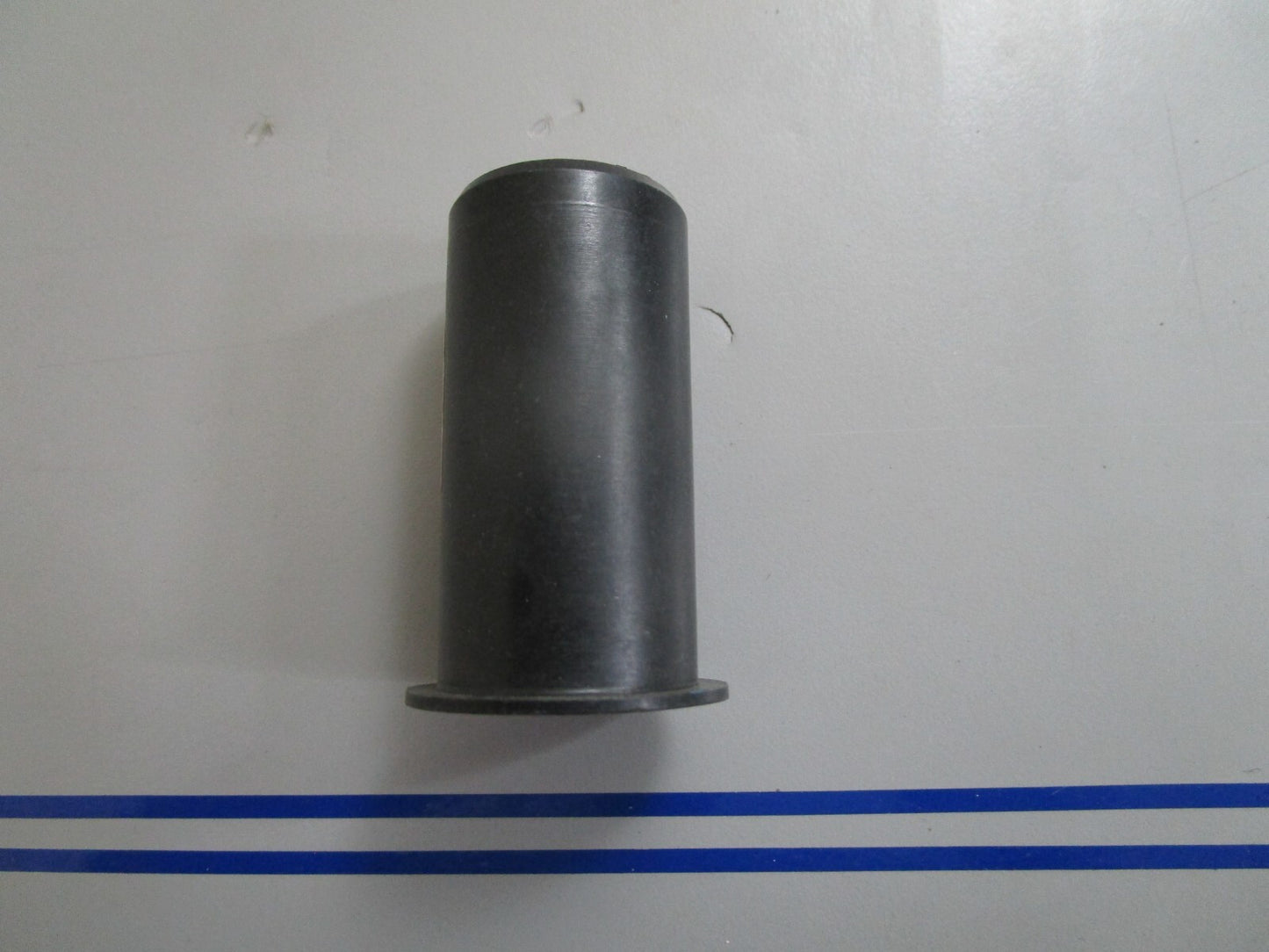 *NEW OEM* 0810 Mercury Quicksilver Water Tube Seal 8235471