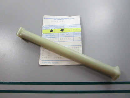 NEW OEM 319006 0319006 OMC Johnson Evinrude Shaft 0810