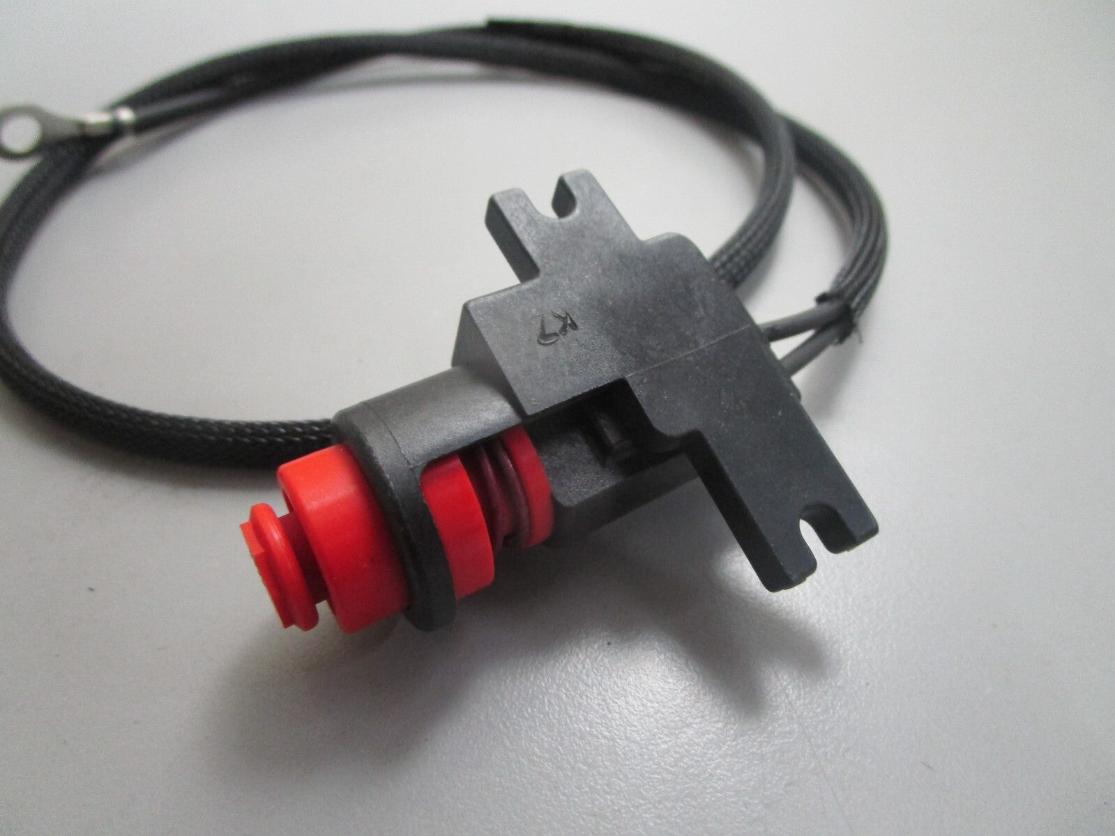 *NEW OEM* 0820 OMC Johnson Evinrude Stop Switch 585099 0585099