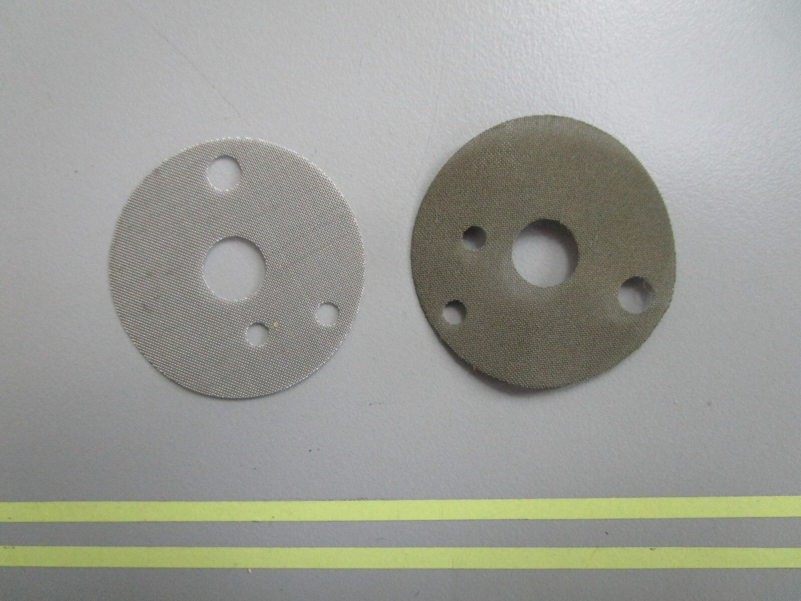 *NEW OEM* (LOT OF 2) 0810 OMC Johnson Evinrude Screen 311198 0311198