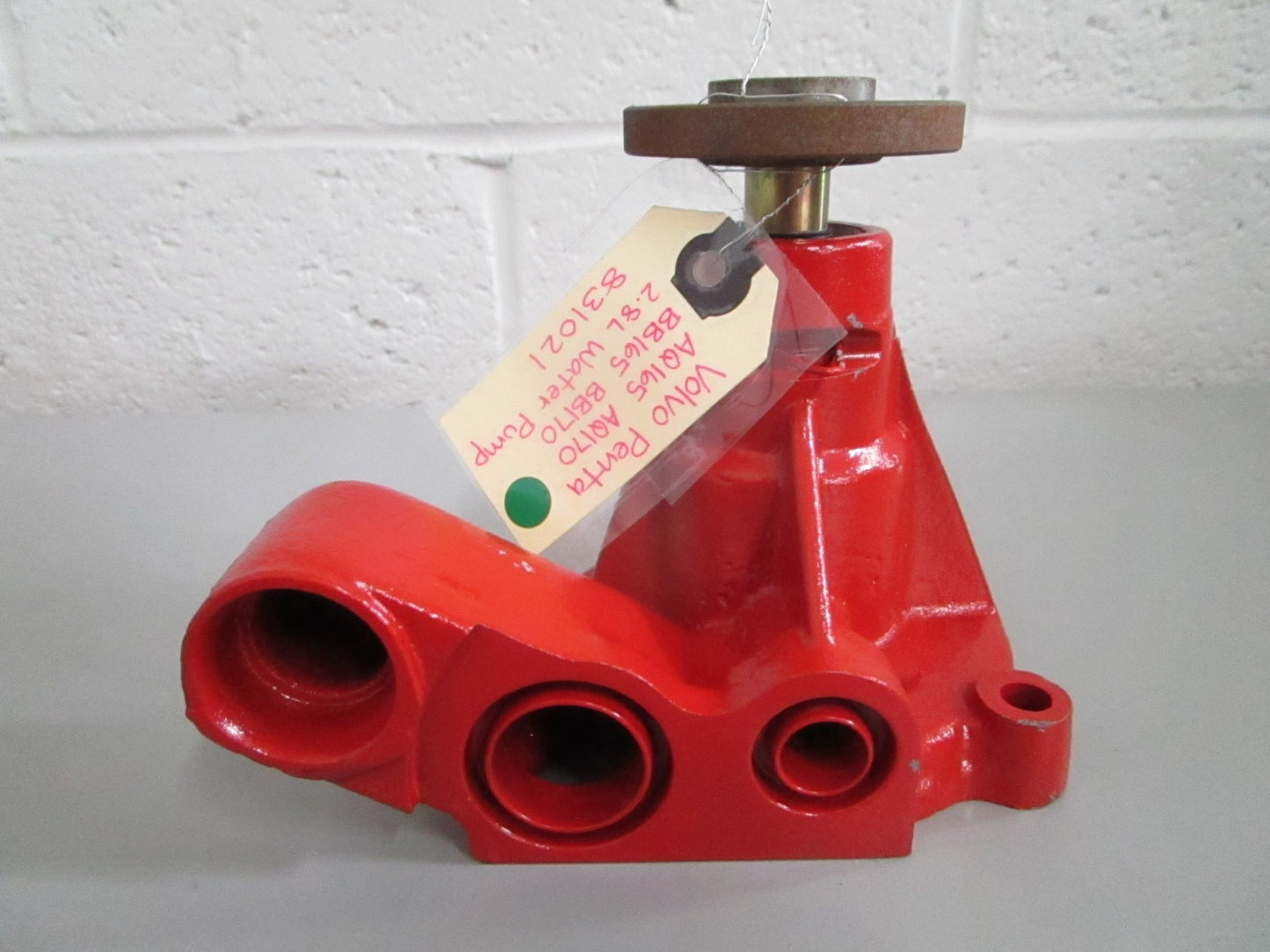 NEW OEM 831021 Volvo Penta AQ165 AQ170 BB165 BB170 2.8L Water Pump 0820