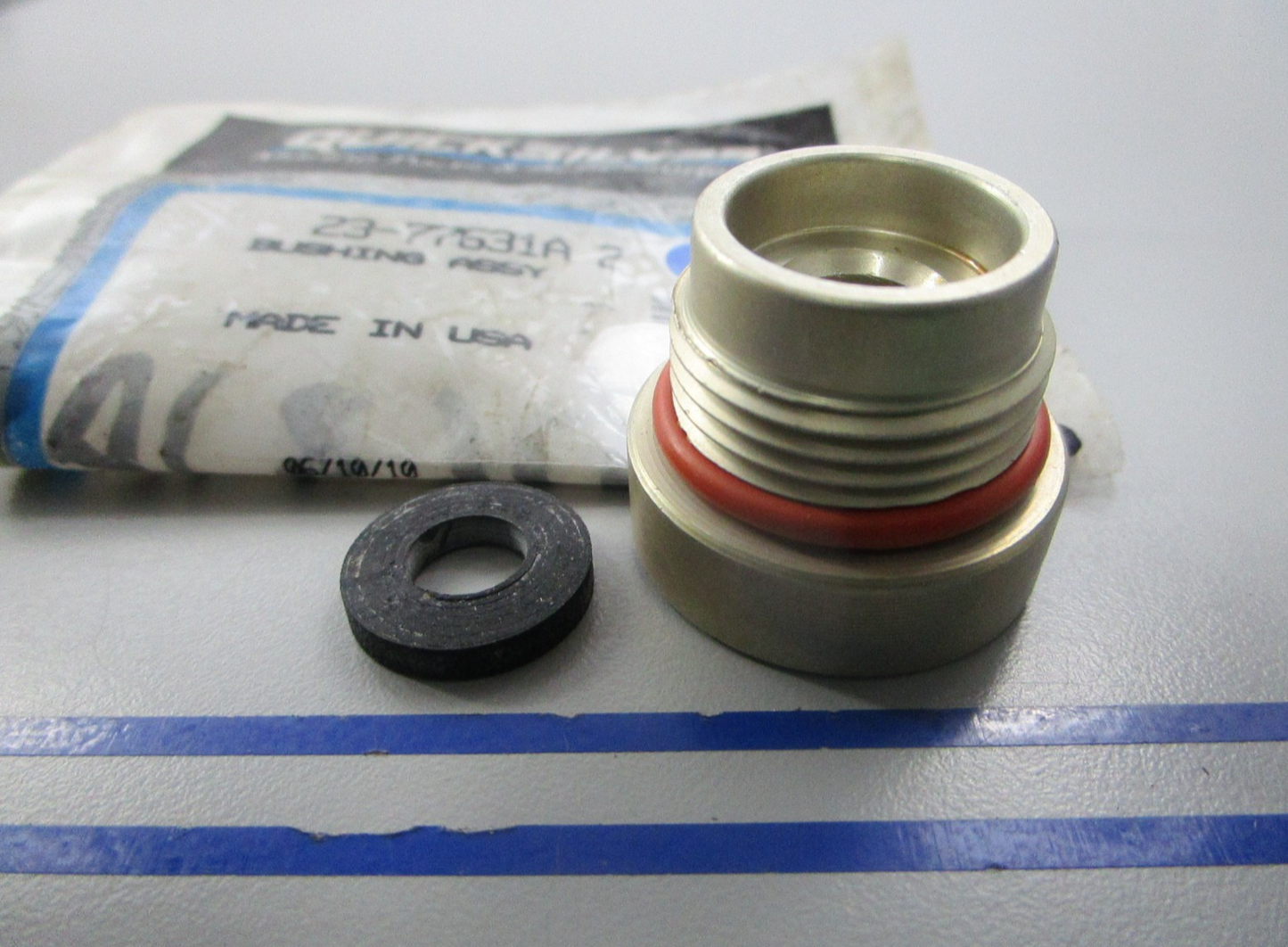 NEW OEM 23-77631A2 Mercury Quicksilver Bushing Assembly 0810