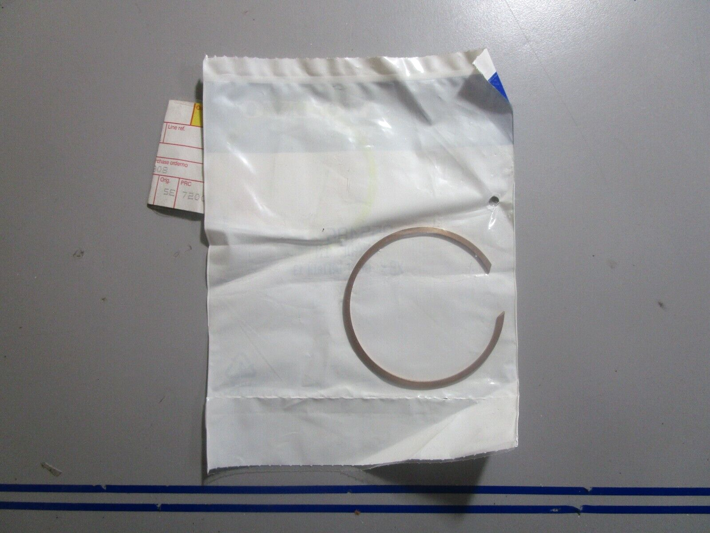 *NEW OEM* 0810 Volvo Penta Lock Ring 855486