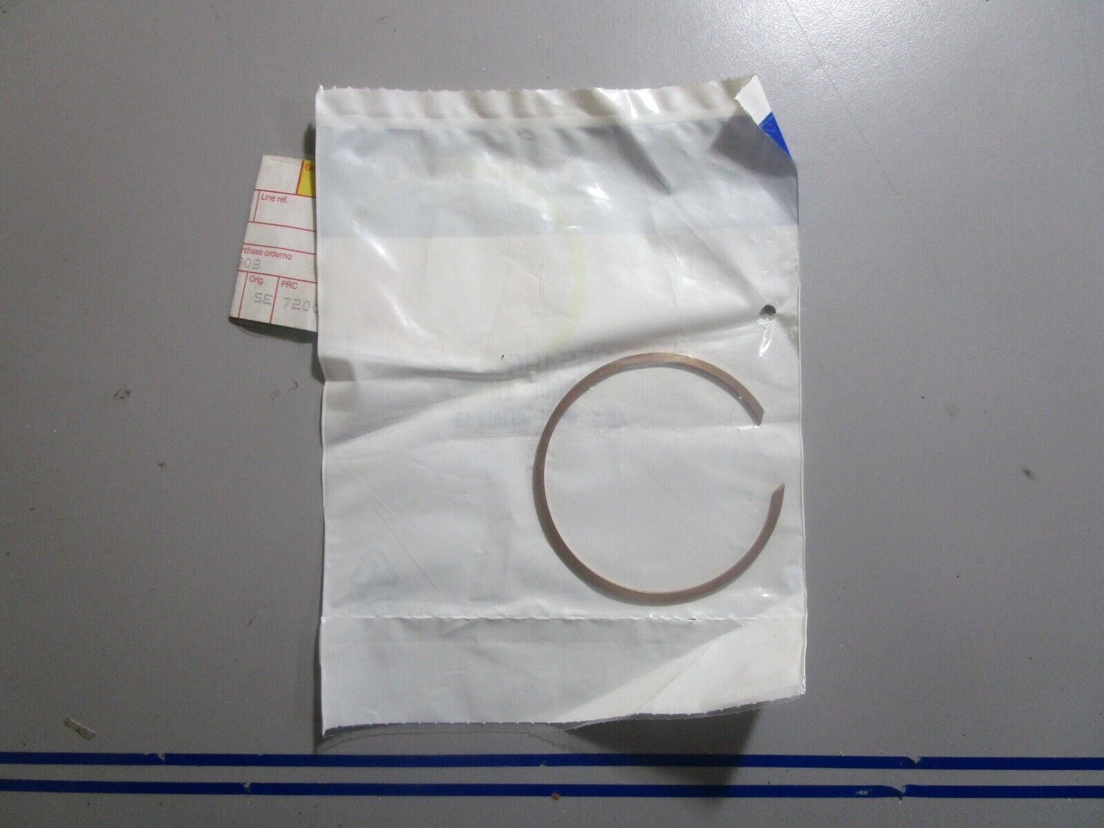 *NEW OEM* 0810 Volvo Penta Lock Ring 855486