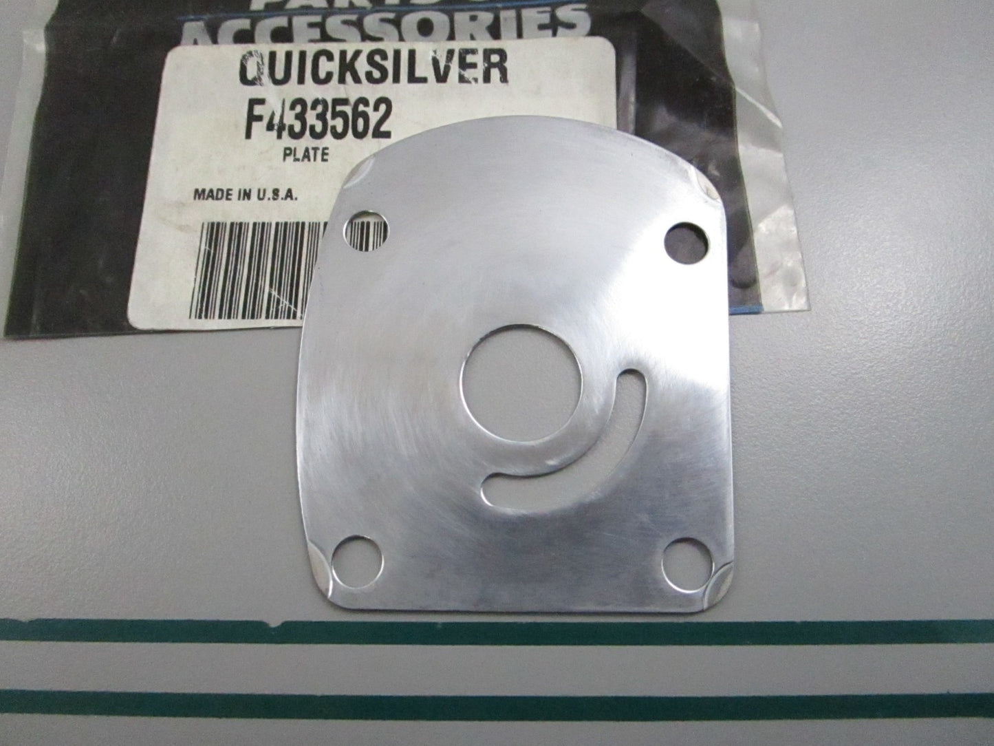 NEW OEM F435562 Mercury Quicksilver Plate 0810