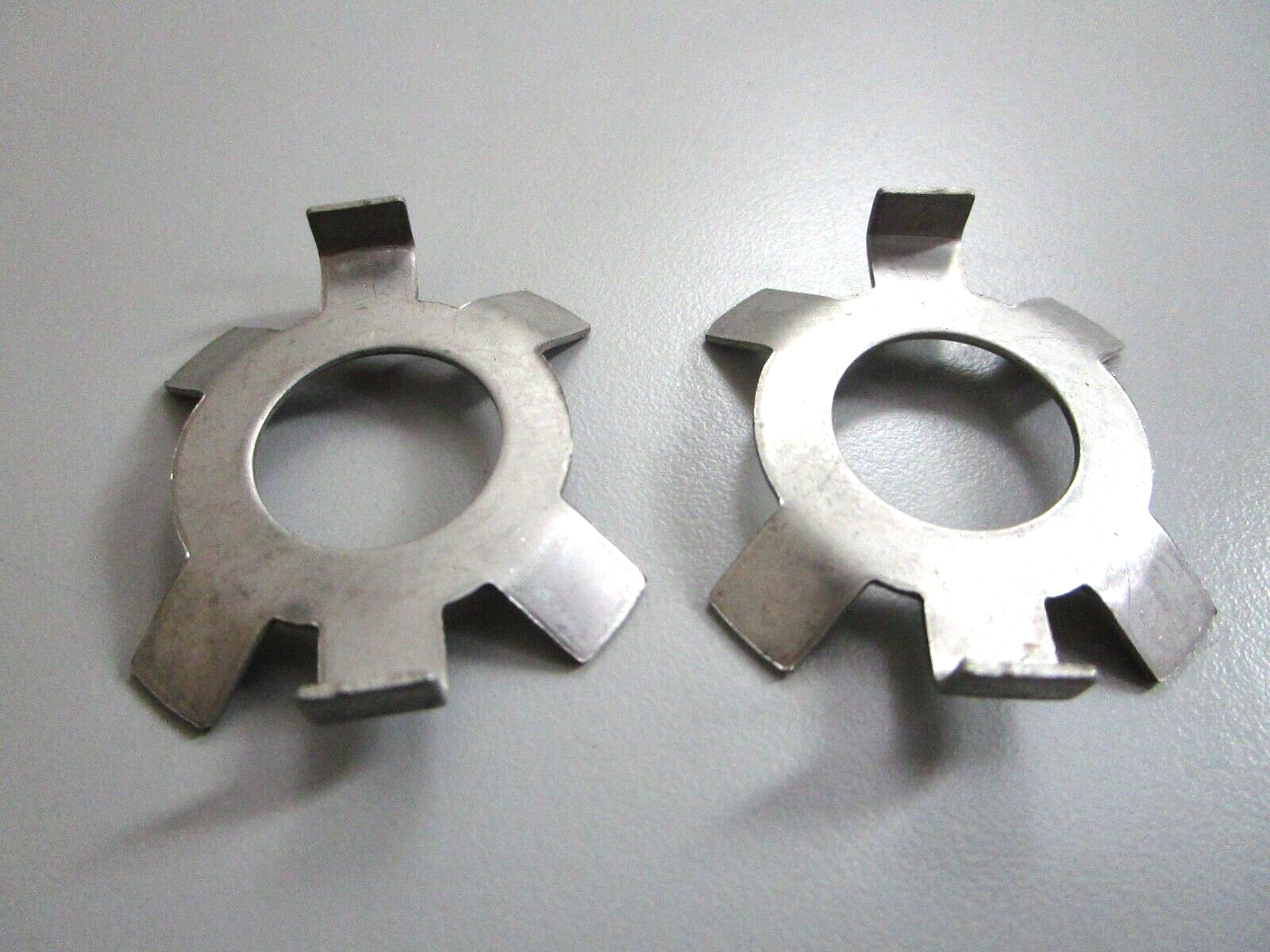 *NEW OEM* (LOT OF 2) 0750 Suzuki PROPELLER NUT WASHER 57635-95300
