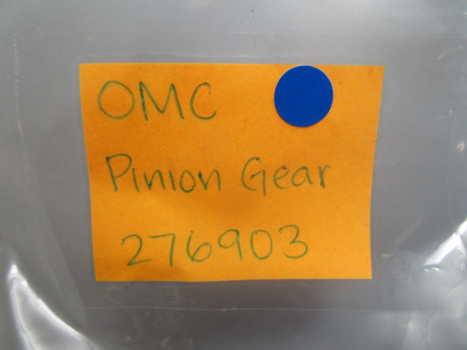 *NEW OEM* 0810 OMC Johnson Evinrude Pinion Gear 276903 0276903