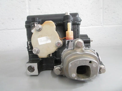 NEW OEM 437992 0437992 OMC Johnson Evinrude 9.9-15HP Cylinder Head Case 0820