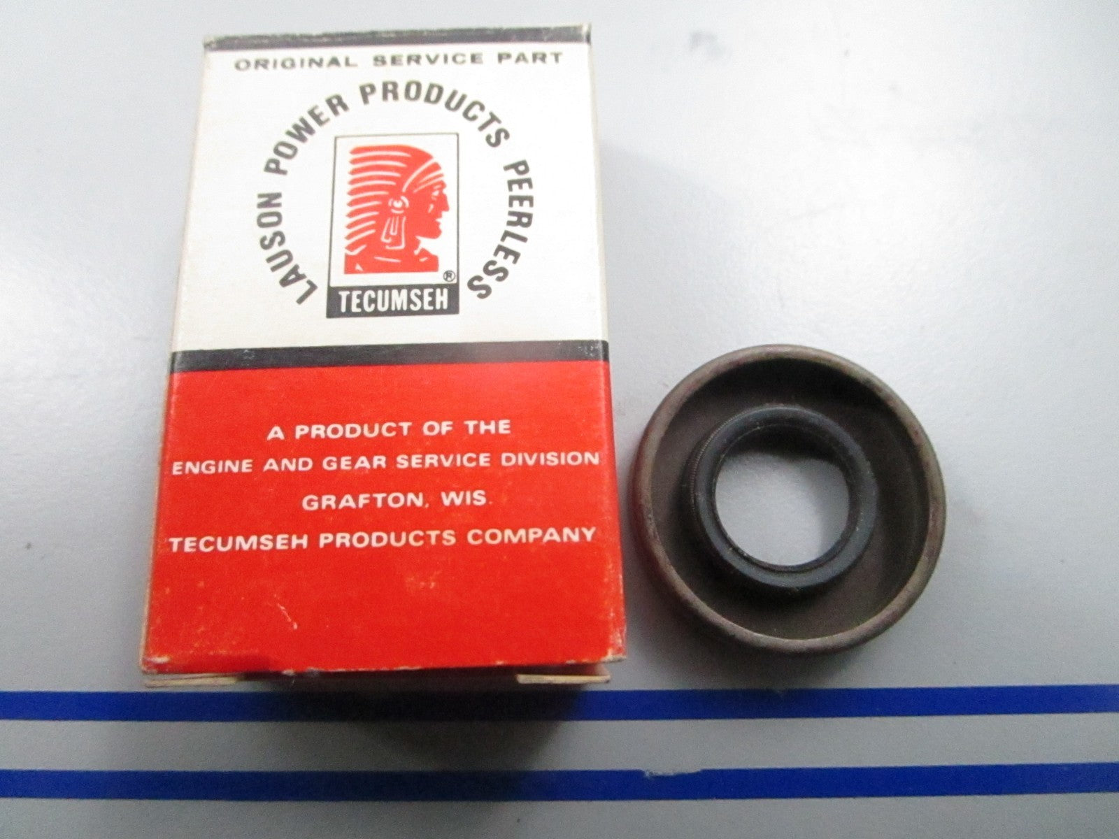 *NEW OEM* 0810 Tecumseh Oil Seal 28926