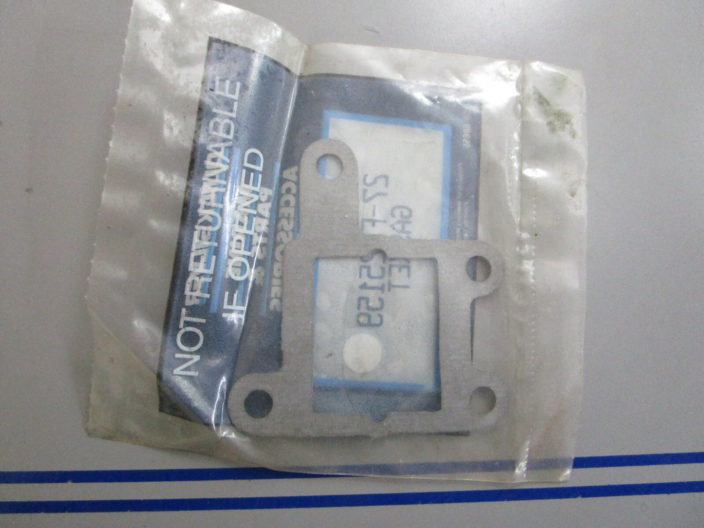 *NEW OEM* 0810 Mercury Quicksilver Gasket 27-F525159