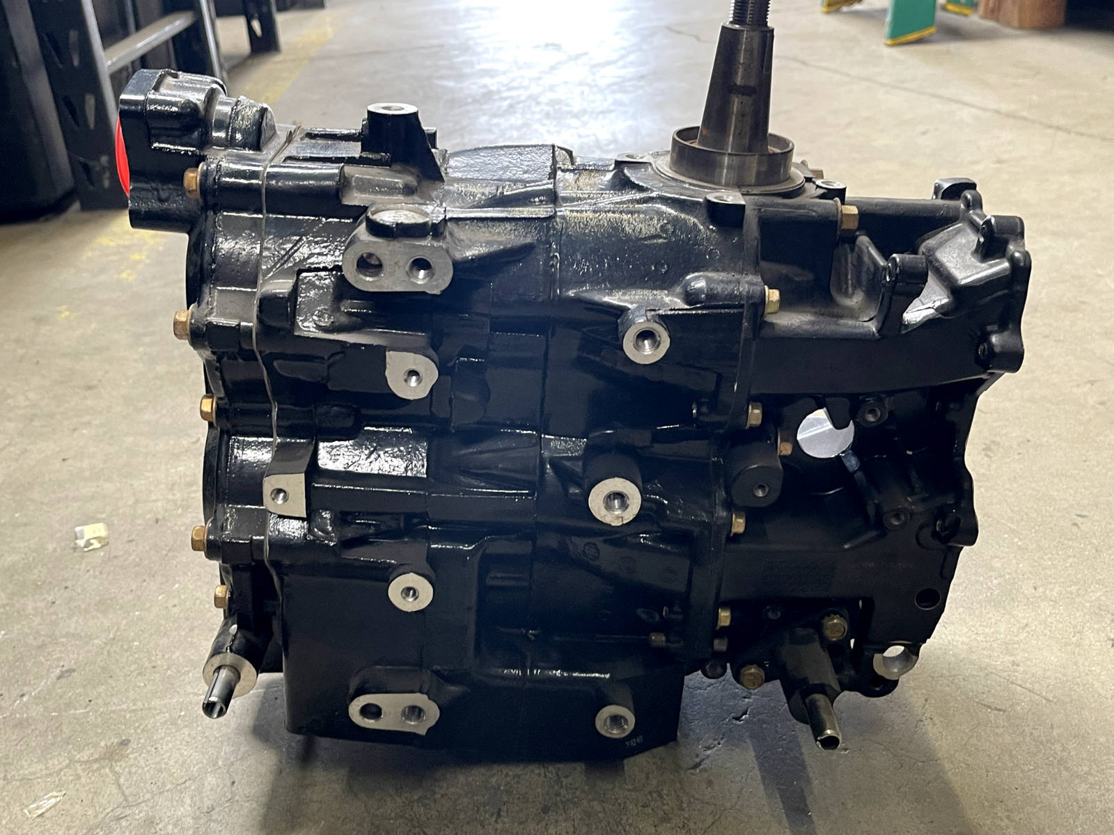 *NEW OEM* Johnson Evinrude 40 50 HP Powerhead