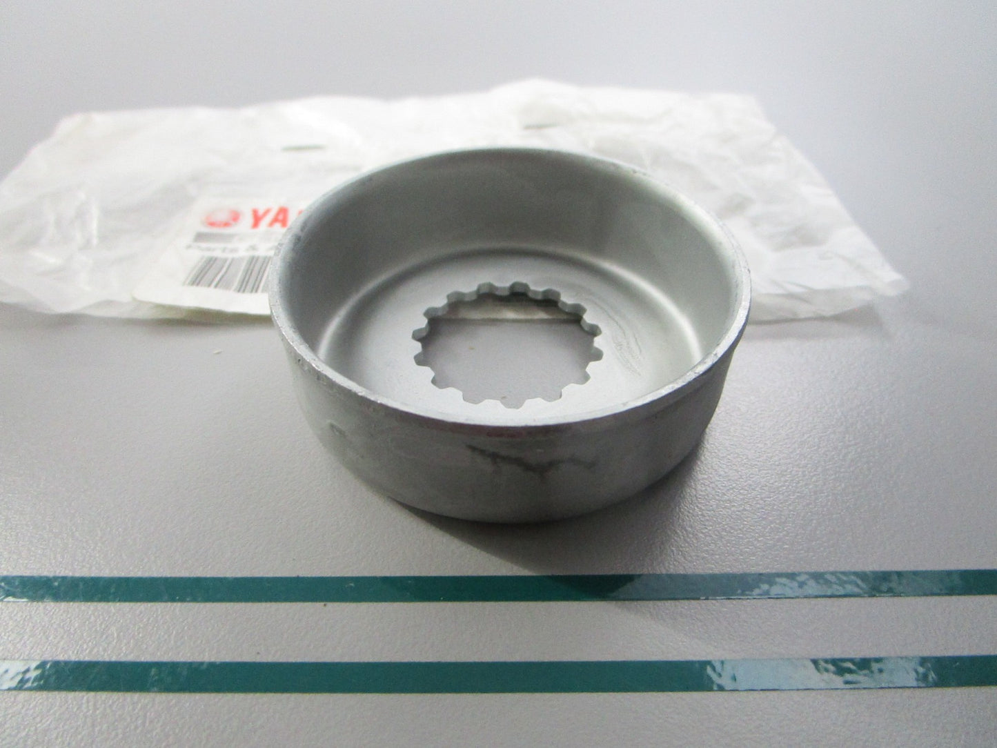 NEW OEM 67F-45997-00-00 Yamaha Propeller Spacer 0810