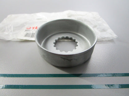 NEW OEM 67F-45997-00-00 Yamaha Propeller Spacer 0810