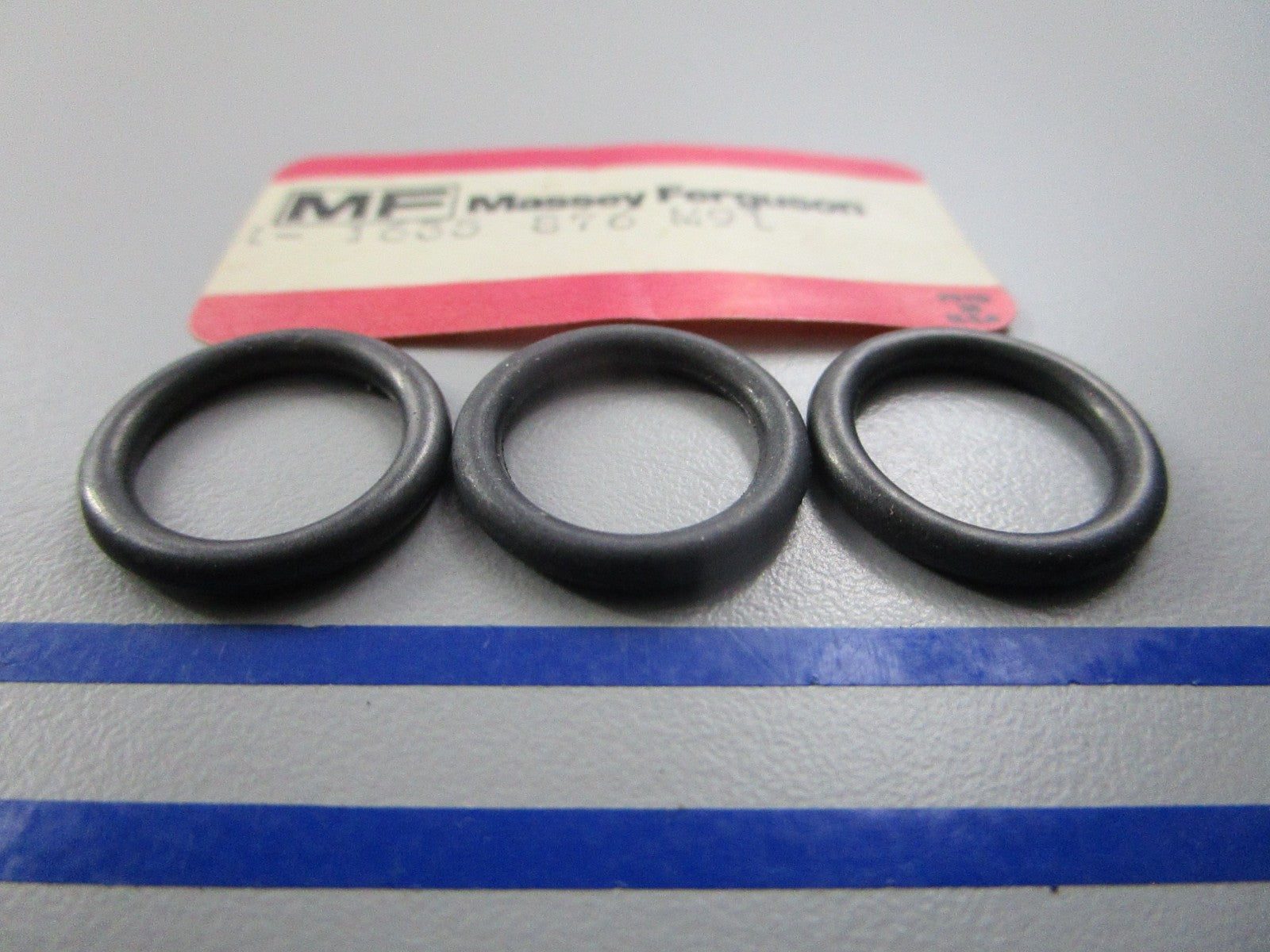 NEW OEM (LOT OF 3) 1635876M91 Massey Ferguson Oil Seal 0810