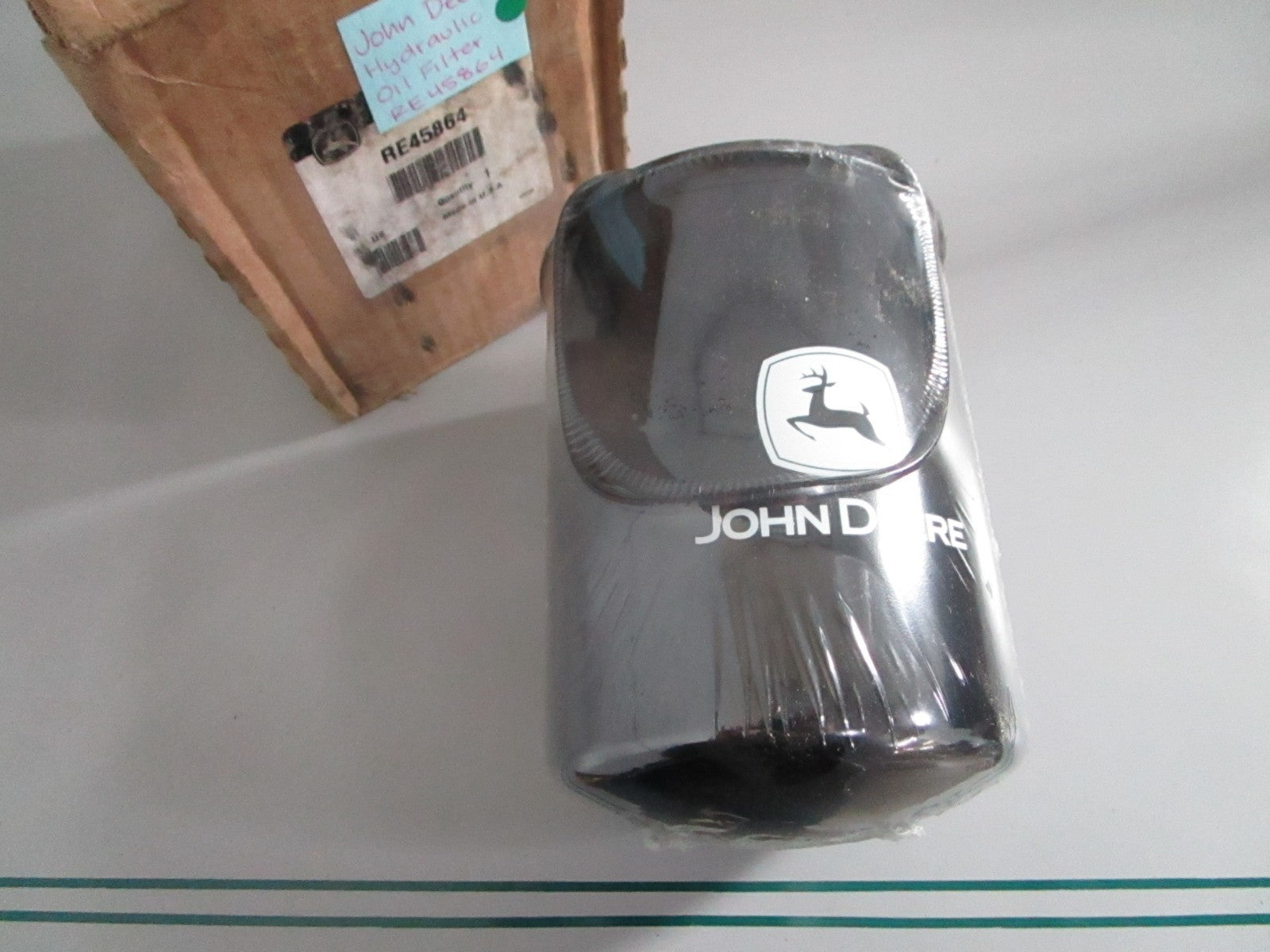 NEW OEM RE45864 John Deere Hydraulic Oil Filter 0820