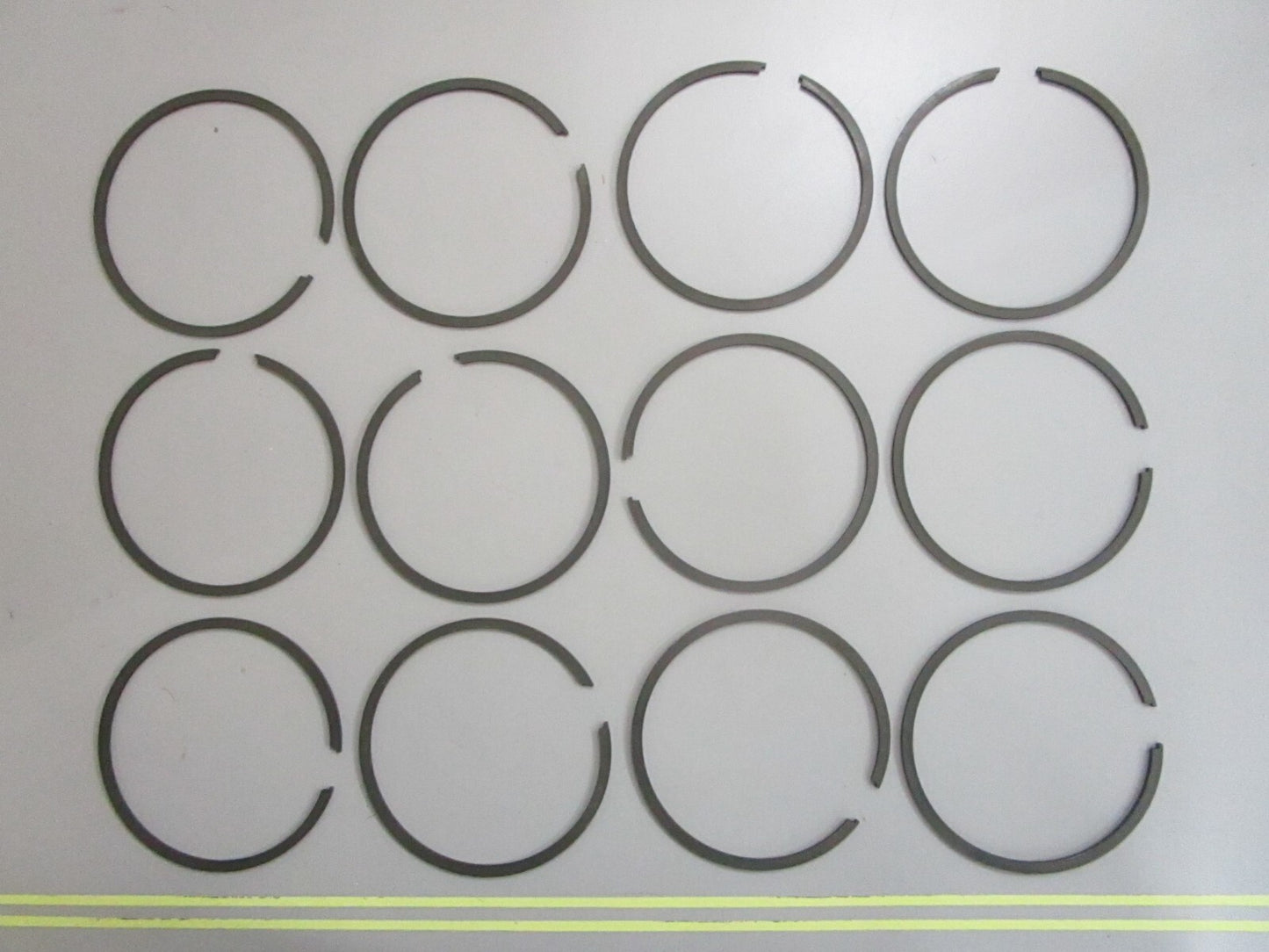*NEW OEM* 0820 Mercury Quicksilver 12 Piston Ring Set 39-64715A12