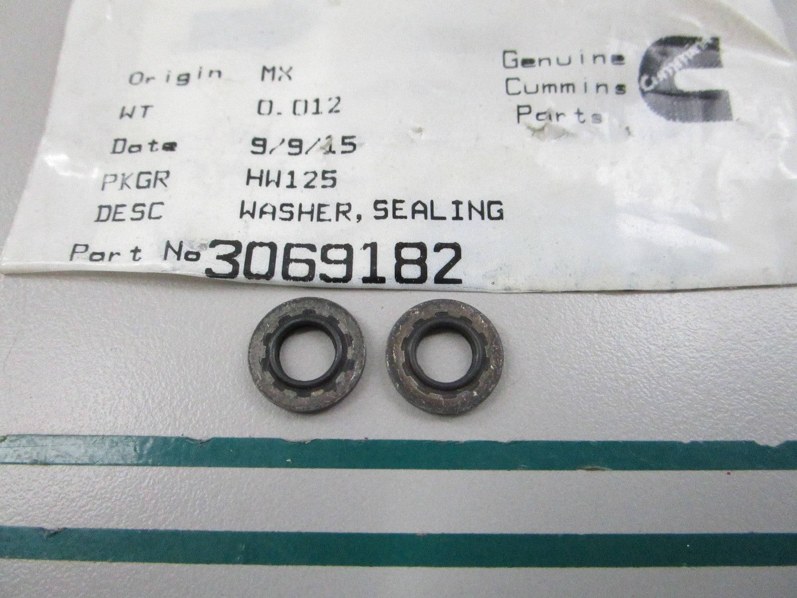 NEW OEM (LOT OF 2) 3069182 Cummins Sealing Washer 0810