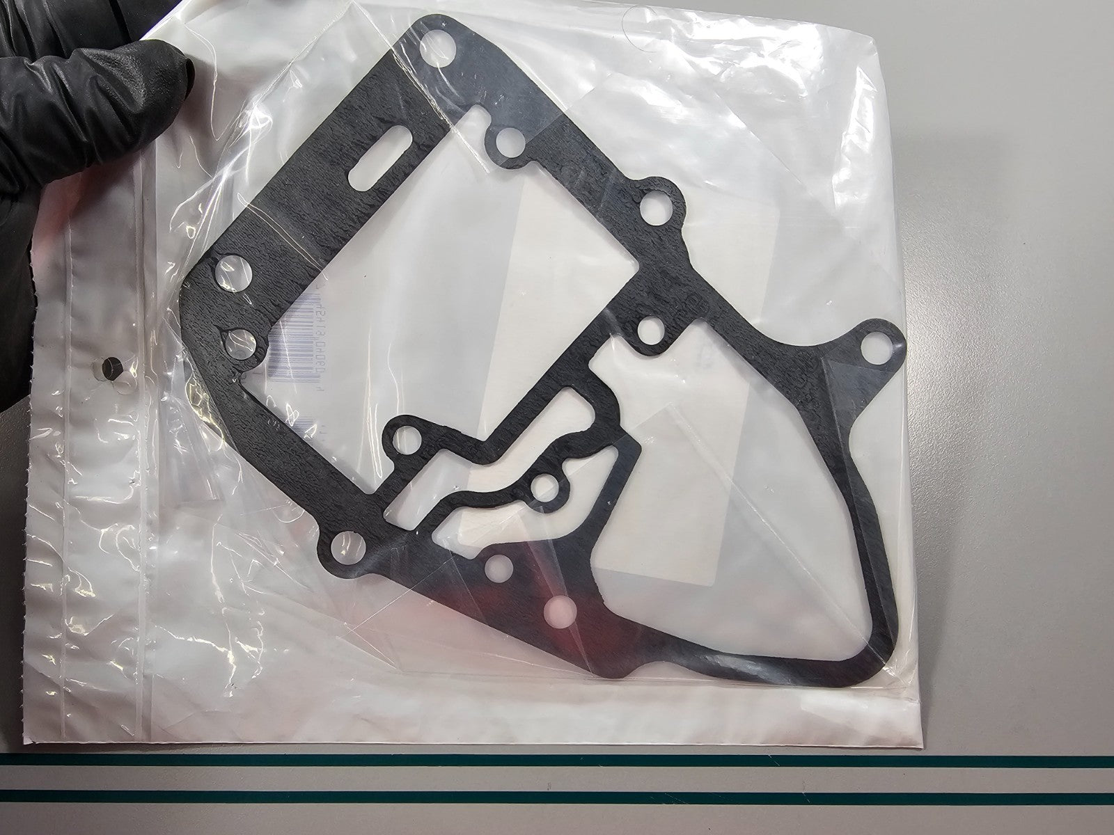 NEW OEM 330621 0330621 OMC Johnson Evinrude Gasket 0810