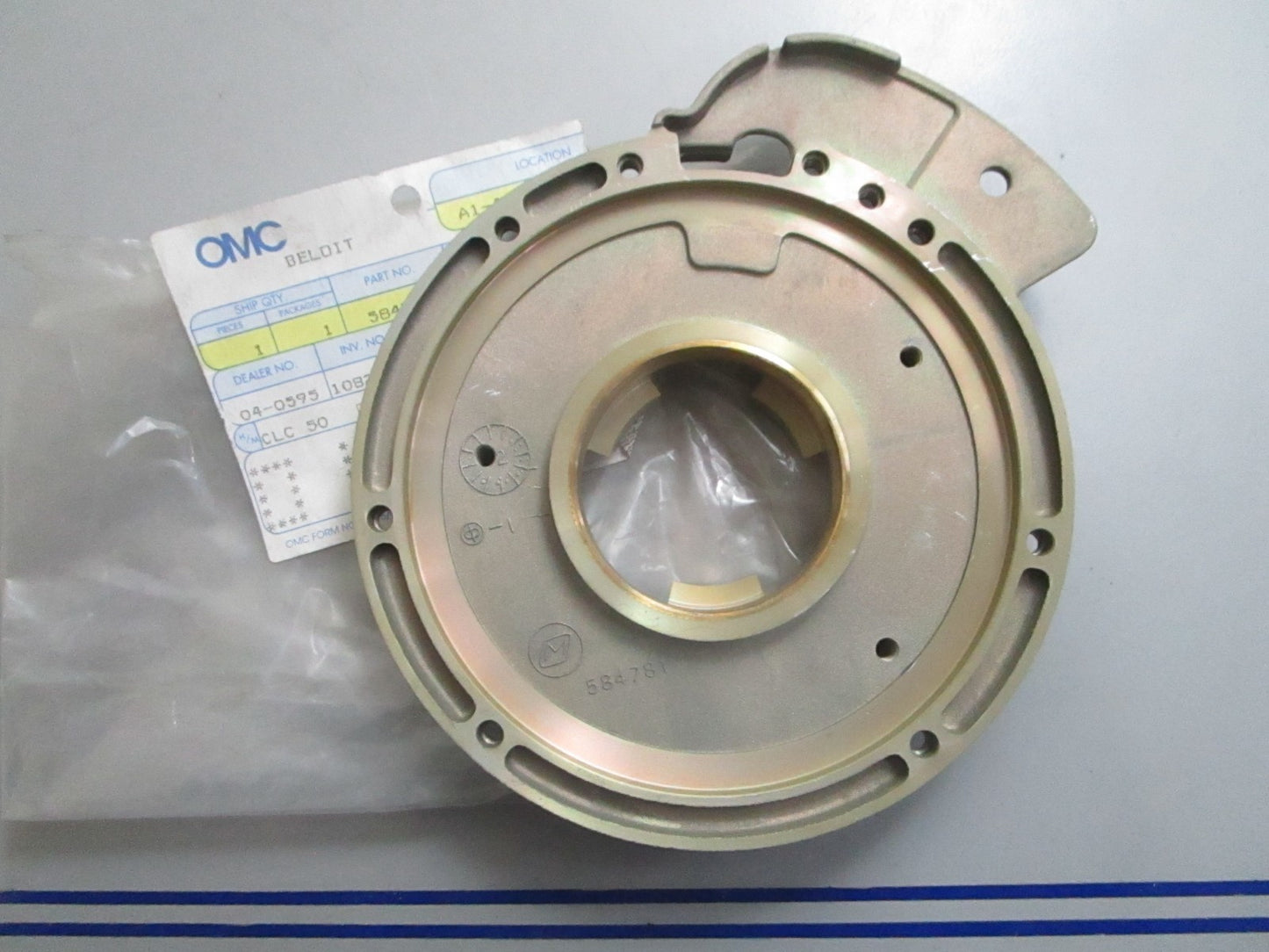 *NEW OEM* 0820 OMC Johnson Evinrude Plate & Sleeve Ay 584781 0584781