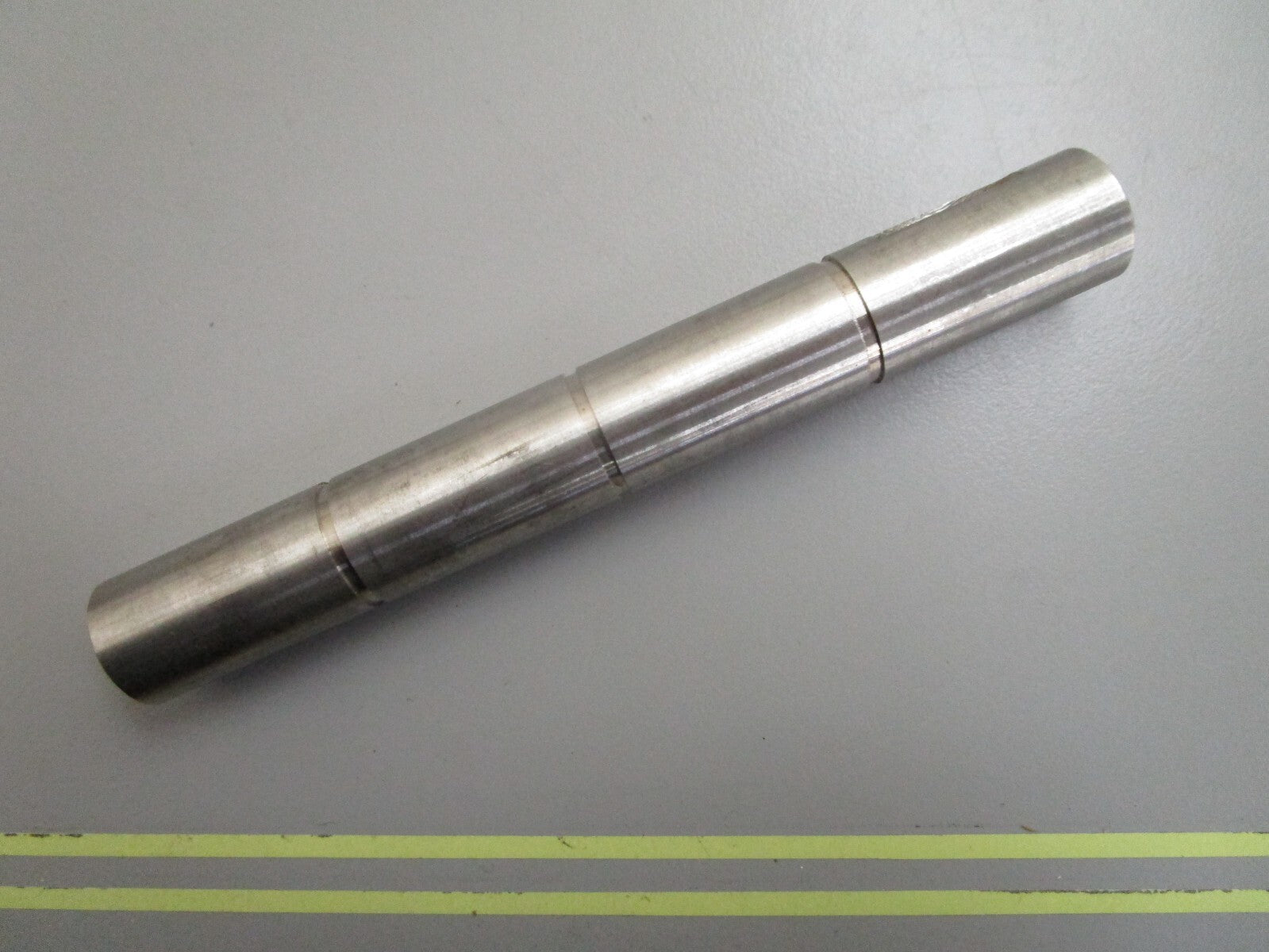 *NEW OEM* 0820 Volvo Penta Shaft 835879