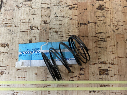 *NEW OEM* 0810 Volvo Penta Spring 3852296